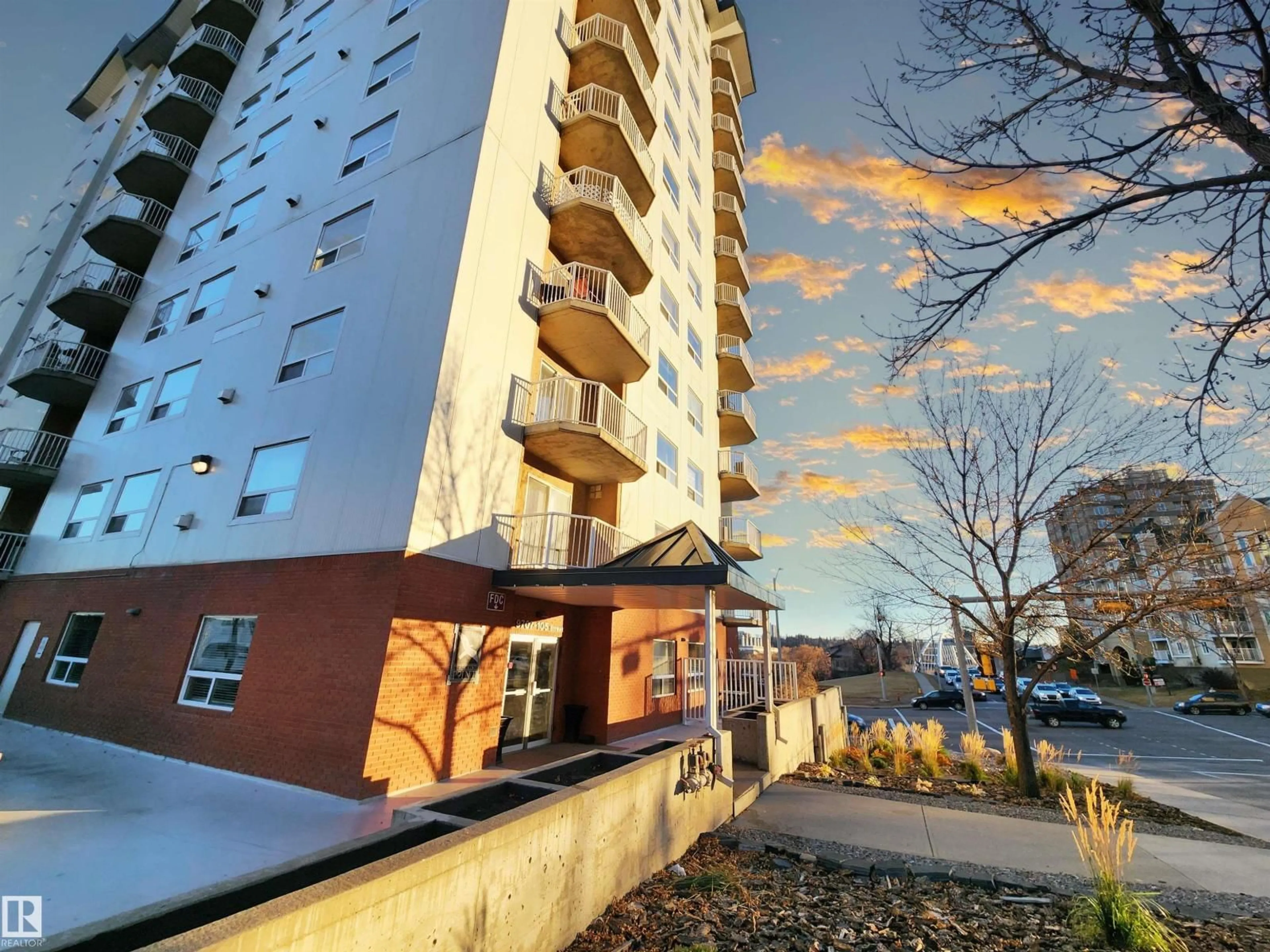 Balcony in the apartment, building for 603 - 9707 105 ST, Edmonton Alberta T5K2Y4