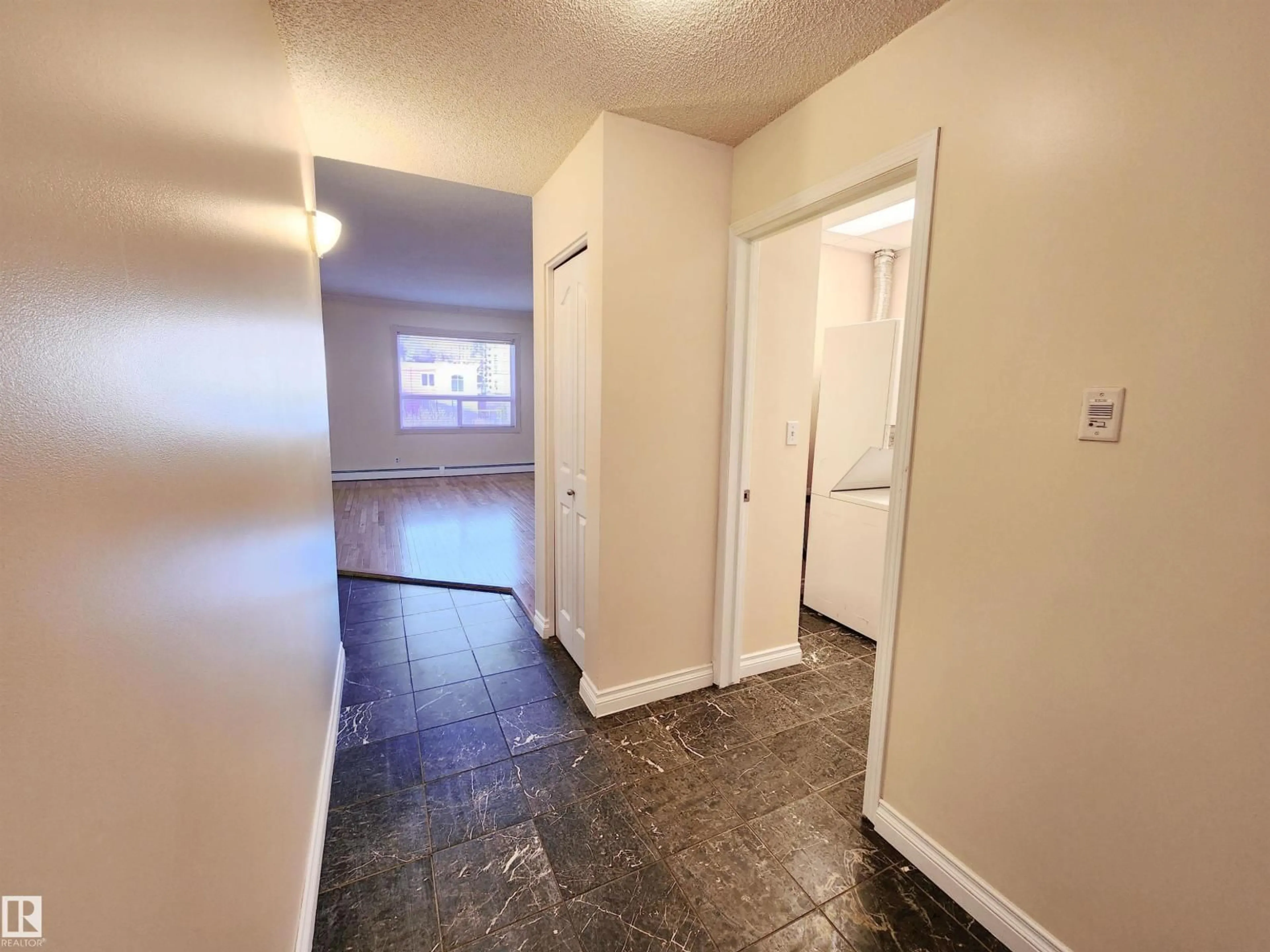 A pic of a room for 603 - 9707 105 ST, Edmonton Alberta T5K2Y4