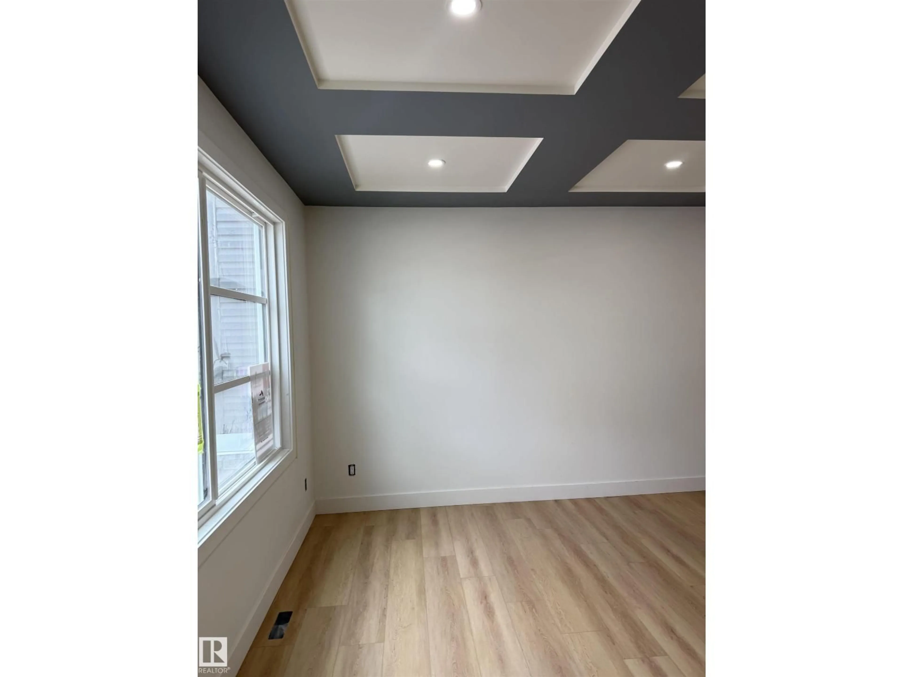 A pic of a room for 12913 123 ST, Edmonton Alberta T5L0J6