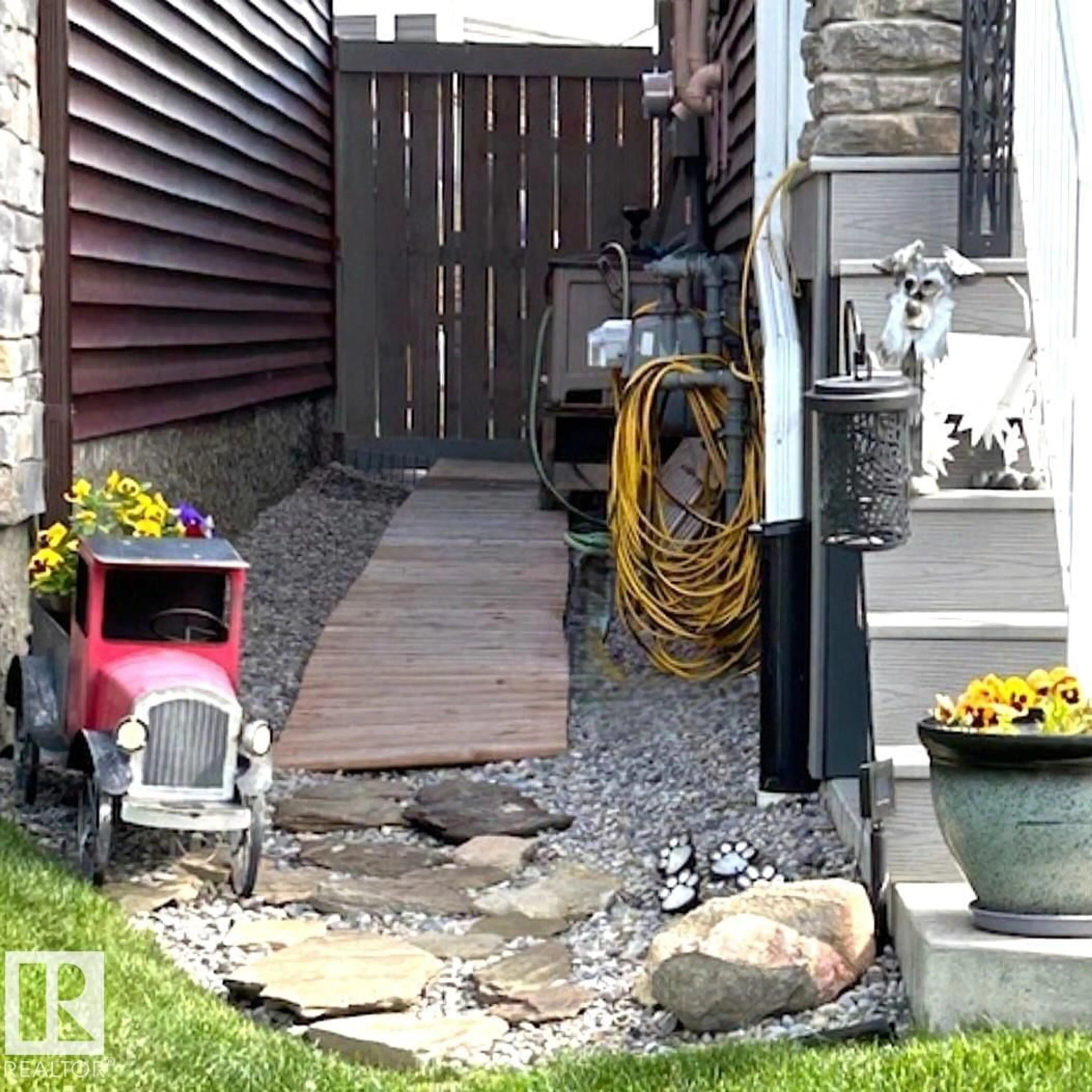 Patio, street for 8603 223 ST, Edmonton Alberta T5T7L6