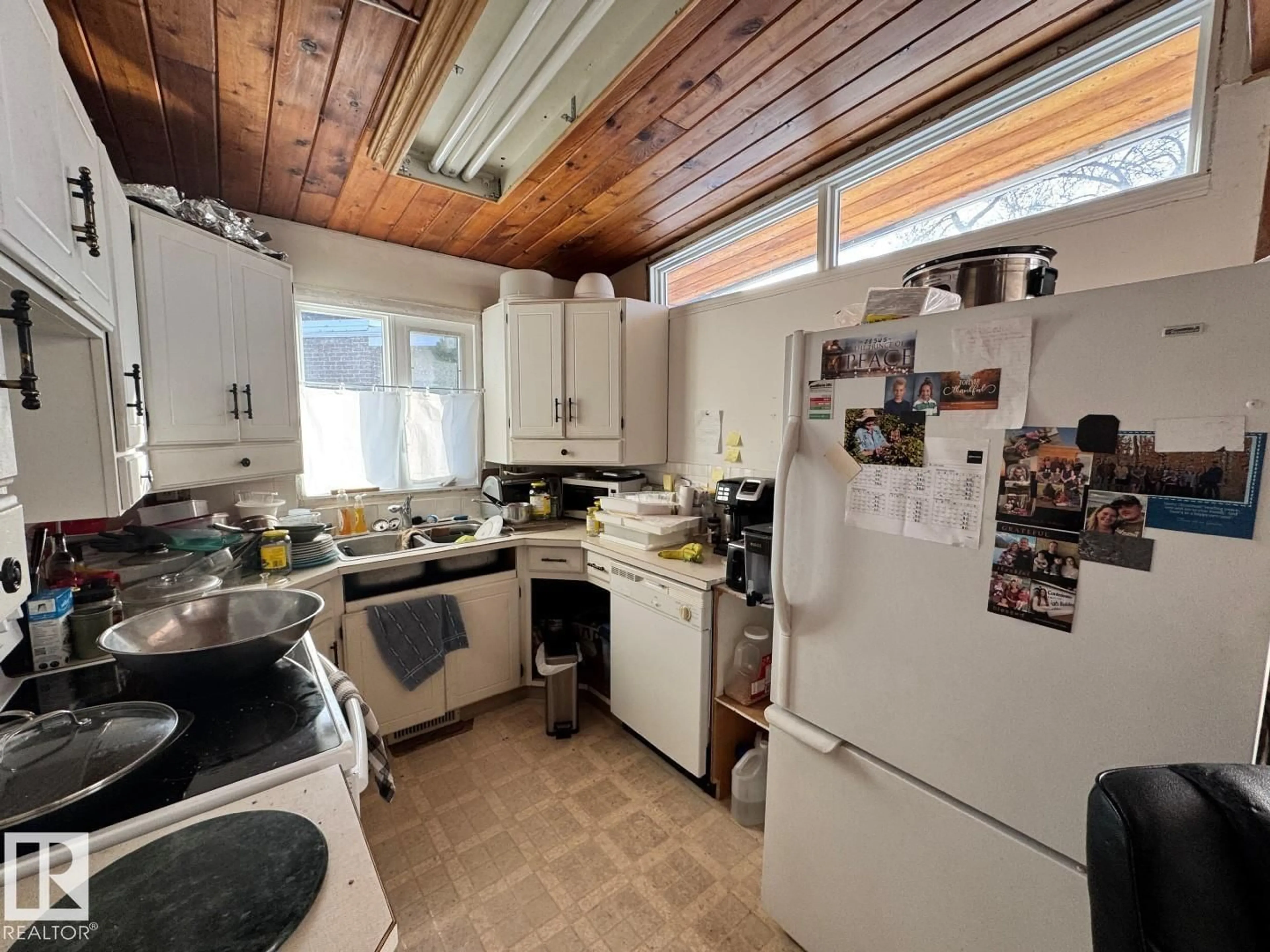 Unknown for NW - 14627 60 ST, Edmonton Alberta T5A1Z3