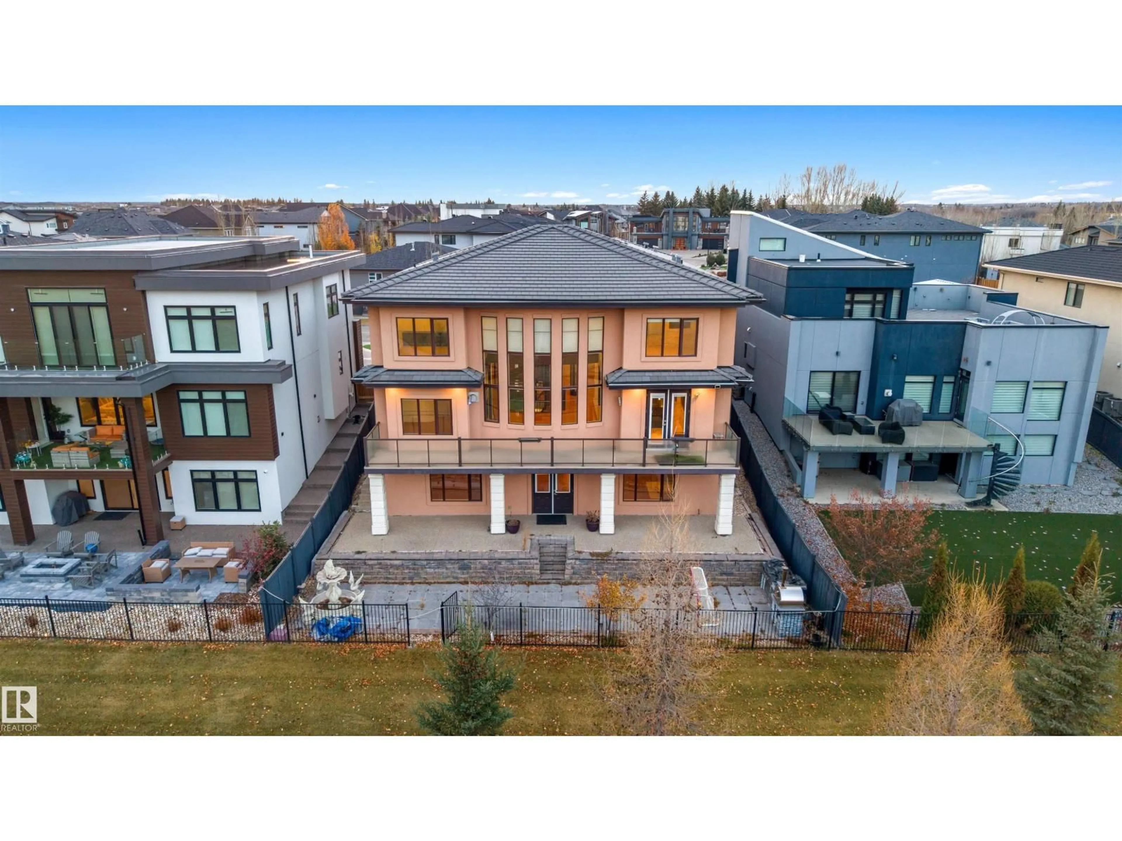 A pic from outside/outdoor area/front of a property/back of a property/a pic from drone, building for 4811 WOOLSEY LN, Edmonton Alberta T6W2B9