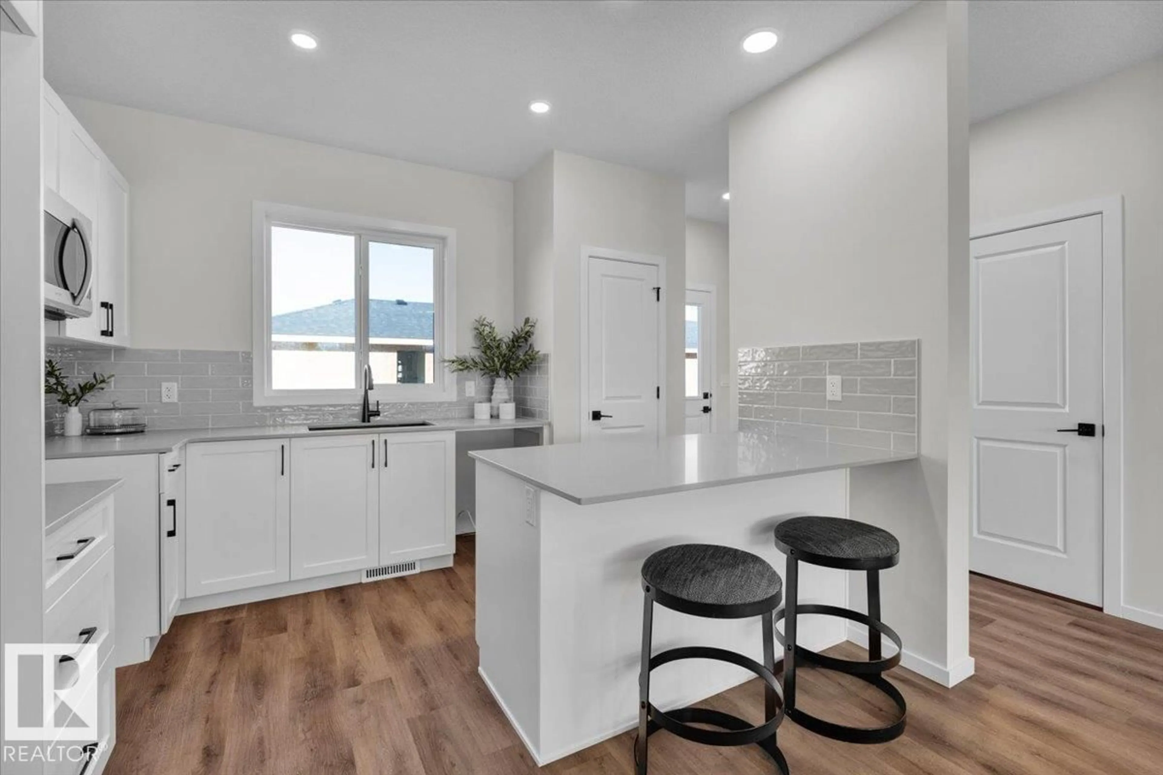 Open concept kitchen, ceramic/tile floor for 85 BRICKYARD DR, Stony Plain Alberta T7Z0P2