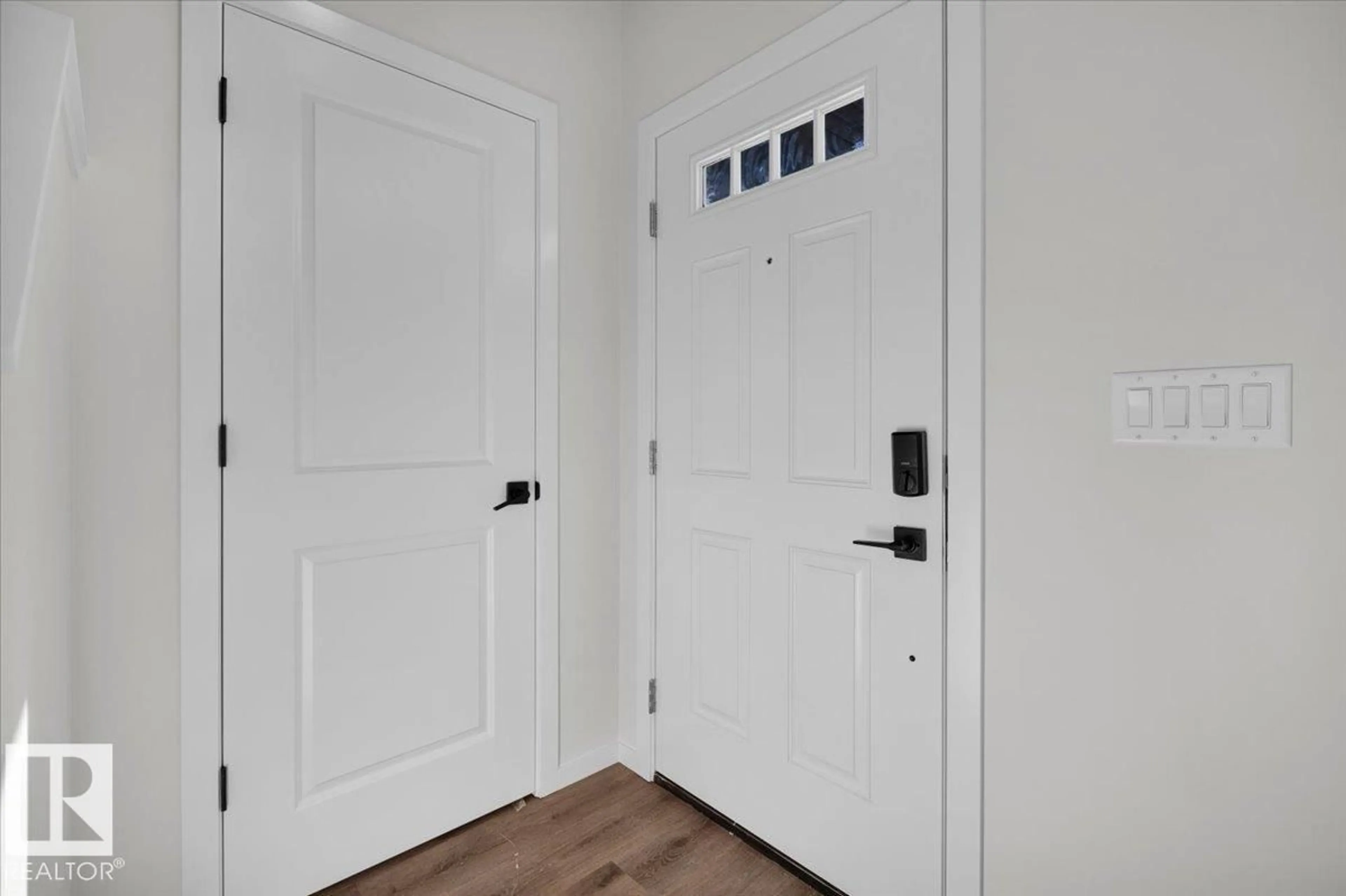 Indoor entryway for 85 BRICKYARD DR, Stony Plain Alberta T7Z0P2