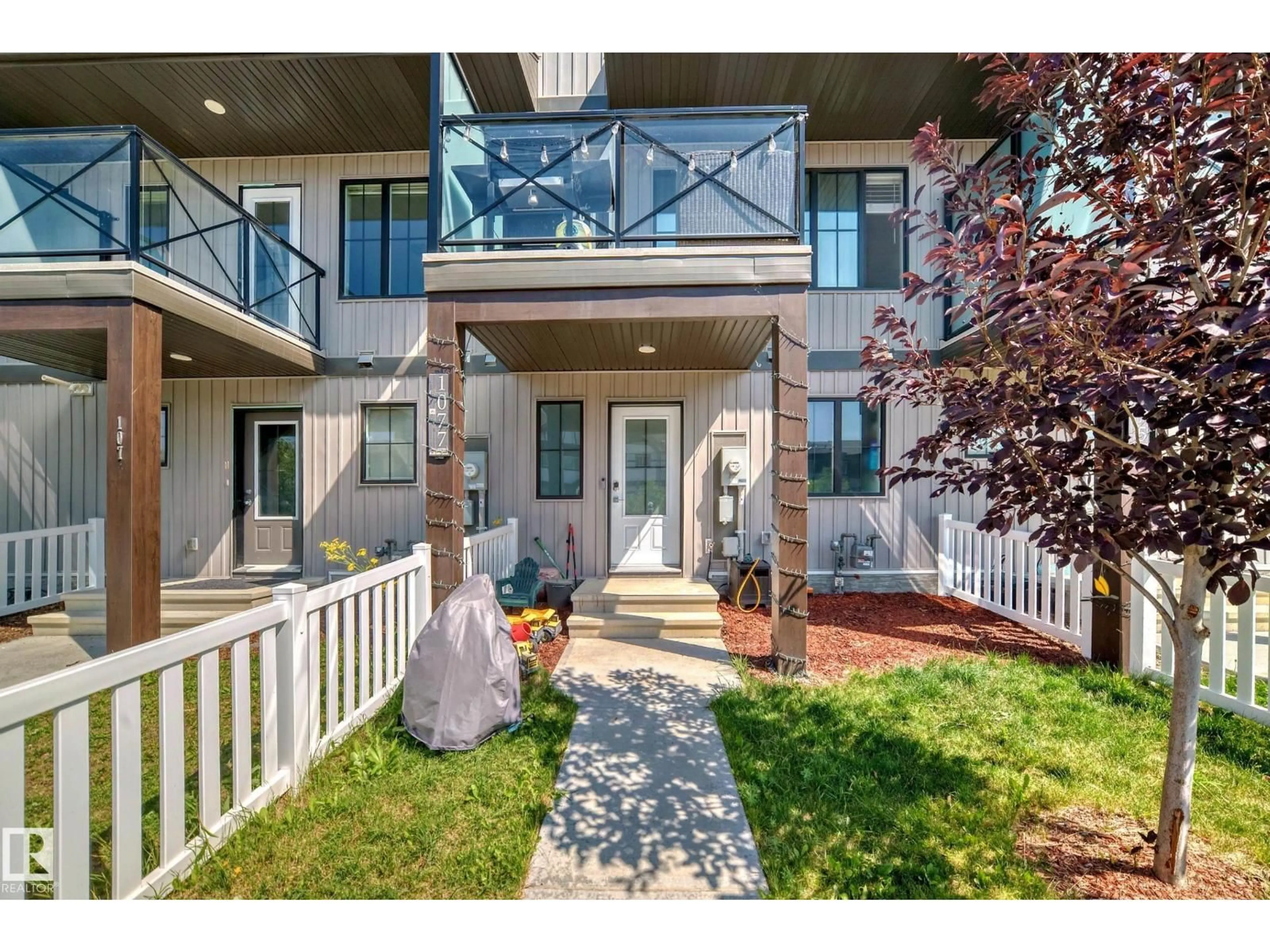 Unknown for 1077 CY BECKER RD, Edmonton Alberta T5Y4B7