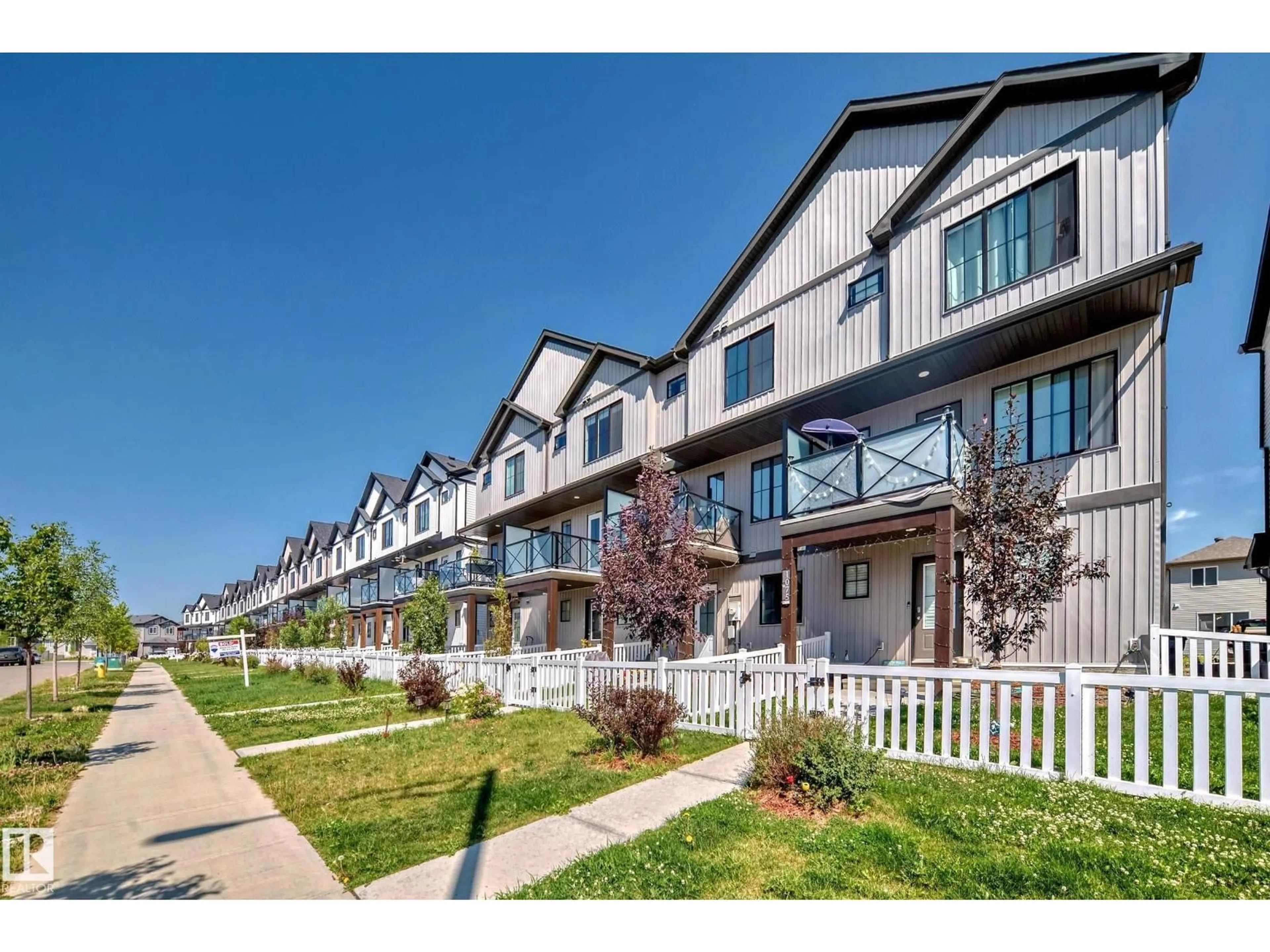 Unknown for 1077 CY BECKER RD, Edmonton Alberta T5Y4B7