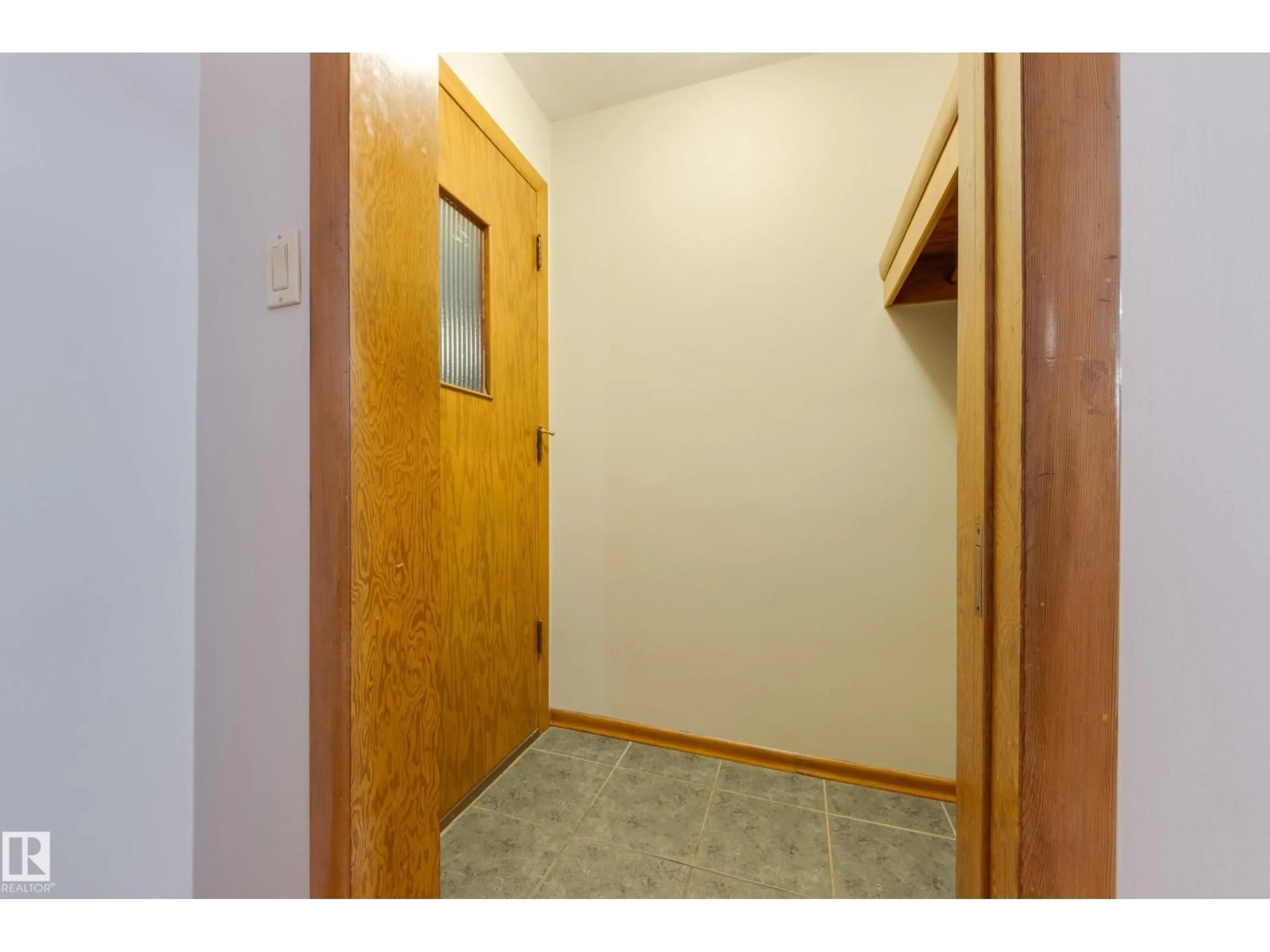 Unknown for NW - 7315 83 ST, Edmonton Alberta T6C2Y5