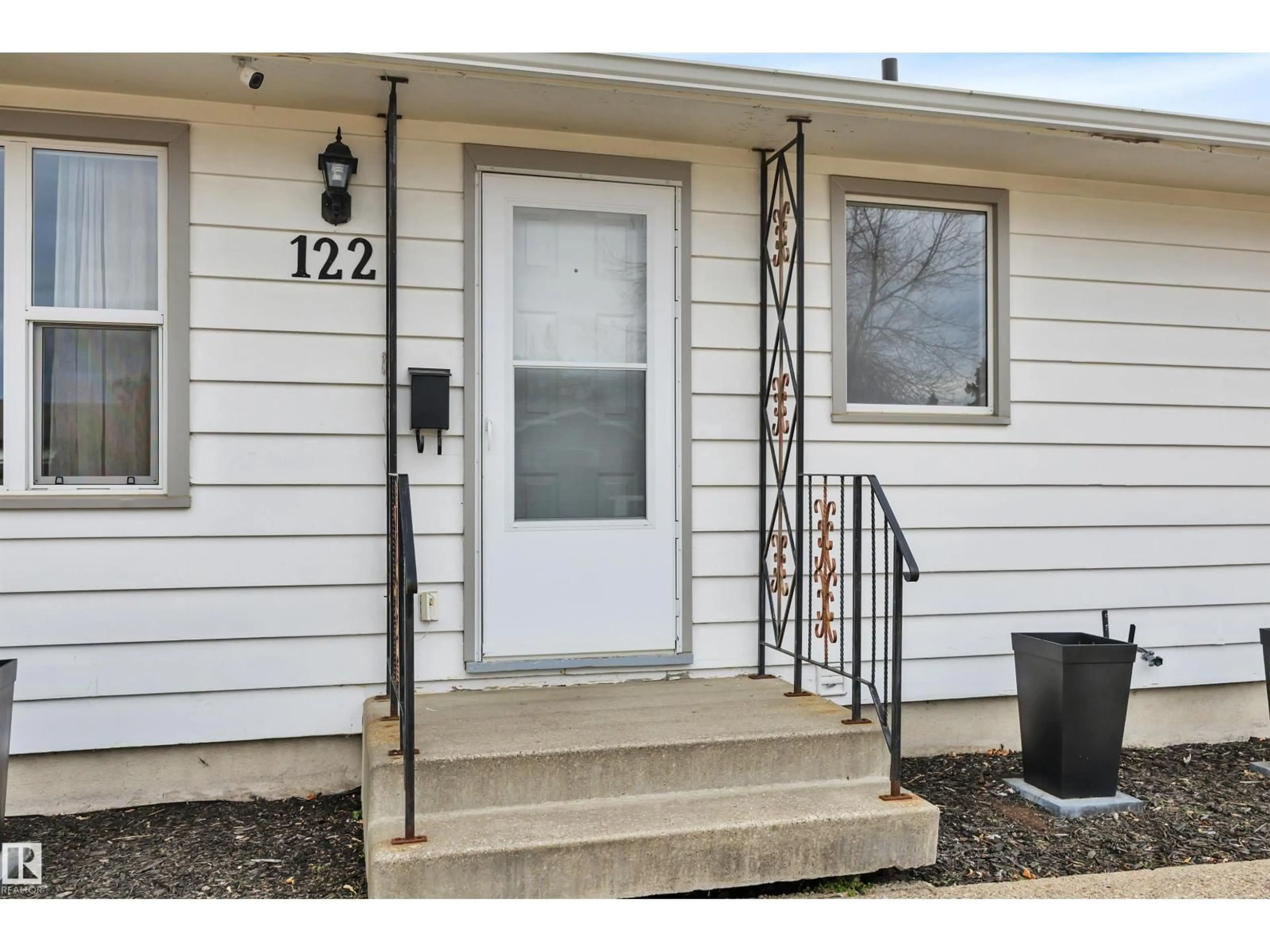 Unknown for 122 MAPLE CR, Wetaskiwin Alberta T9A2E4