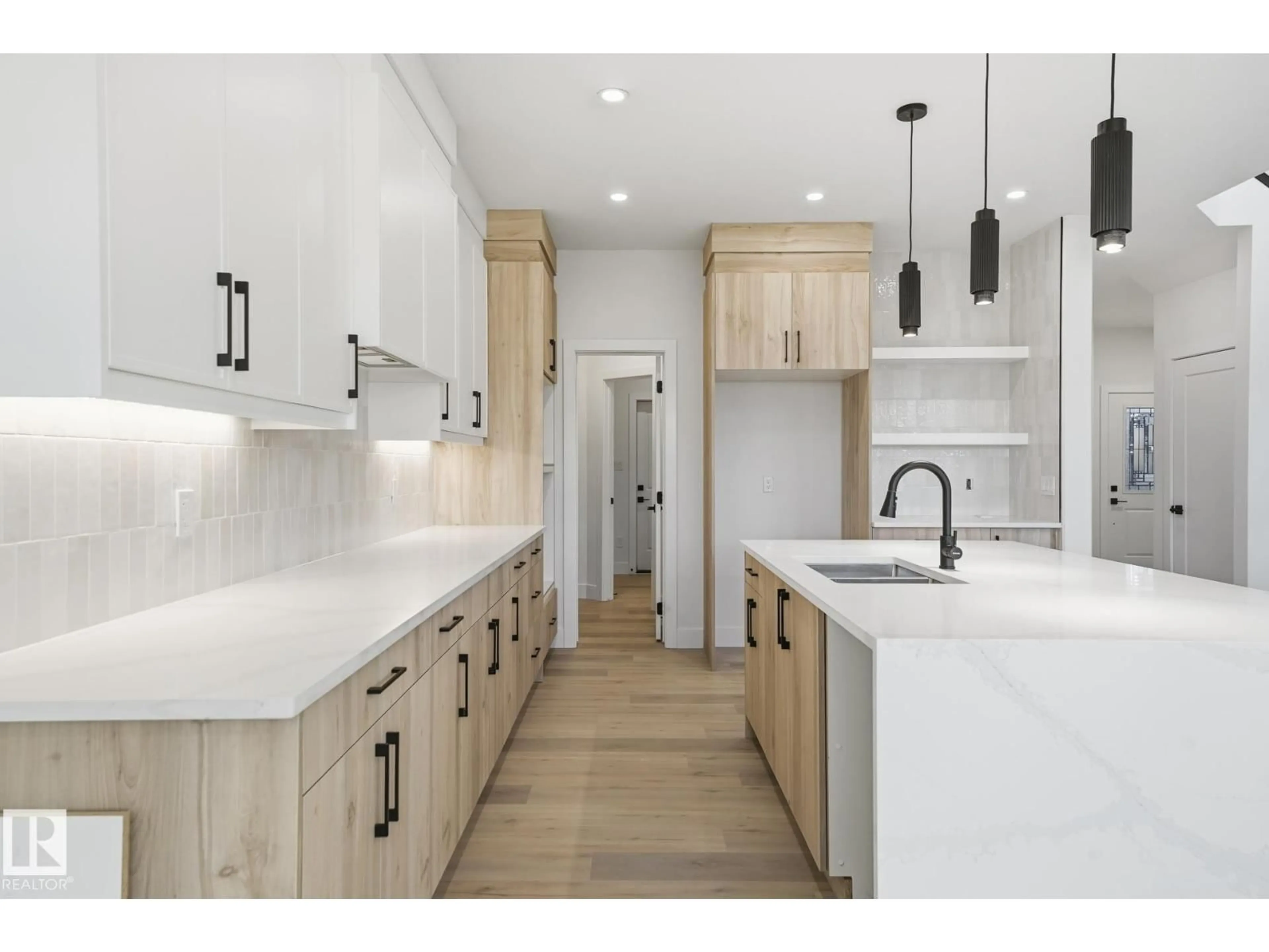 Open concept kitchen, unknown for 68 HEMINGWAY CR, Spruce Grove Alberta T7X2L6