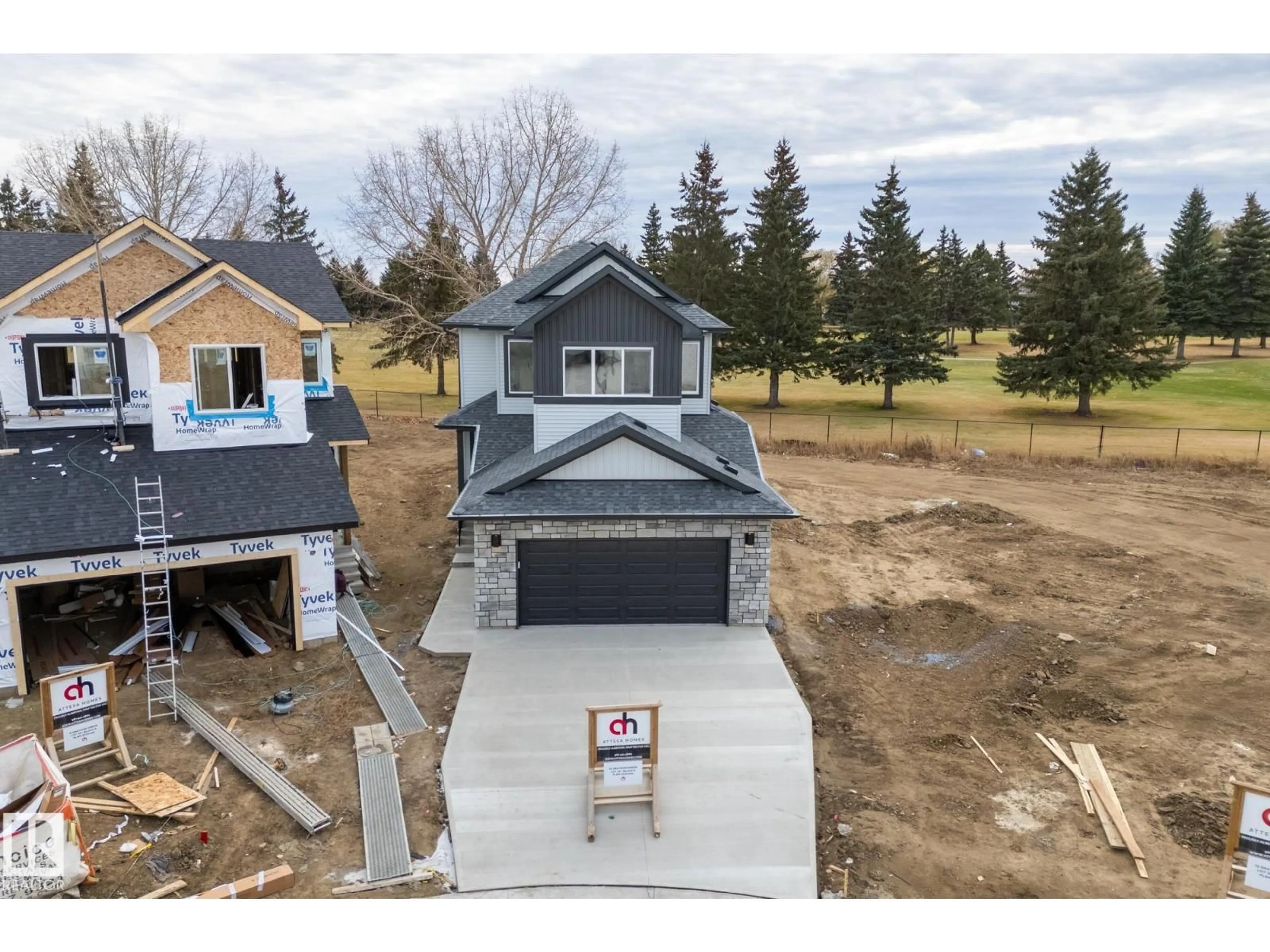 A pic from outside/outdoor area/front of a property/back of a property/a pic from drone, unknown for 10 GRAYSON GREEN, Stony Plain Alberta T7Z0A0