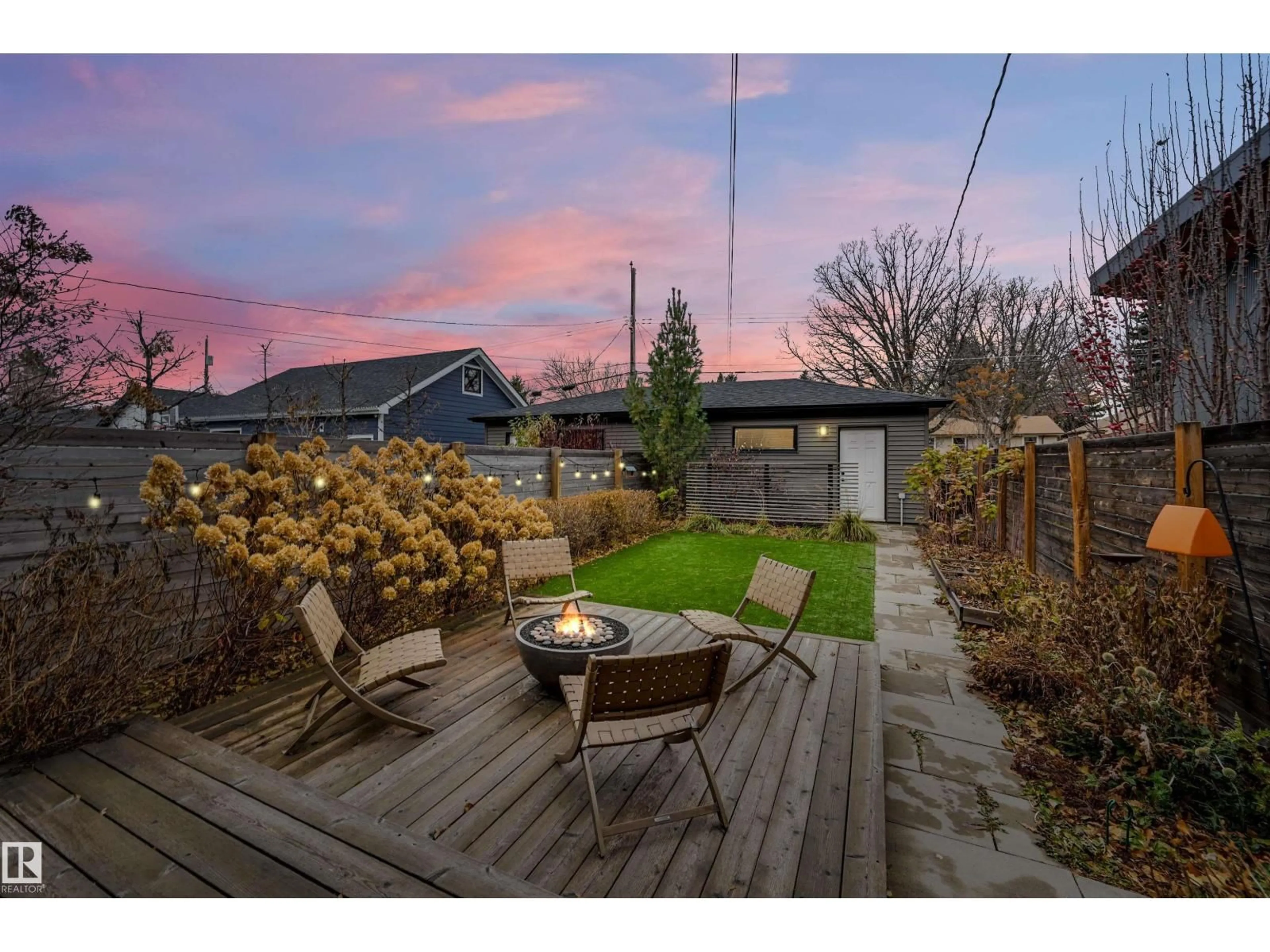Patio, street for NW - 10436 145 ST, Edmonton Alberta T5N2Y1
