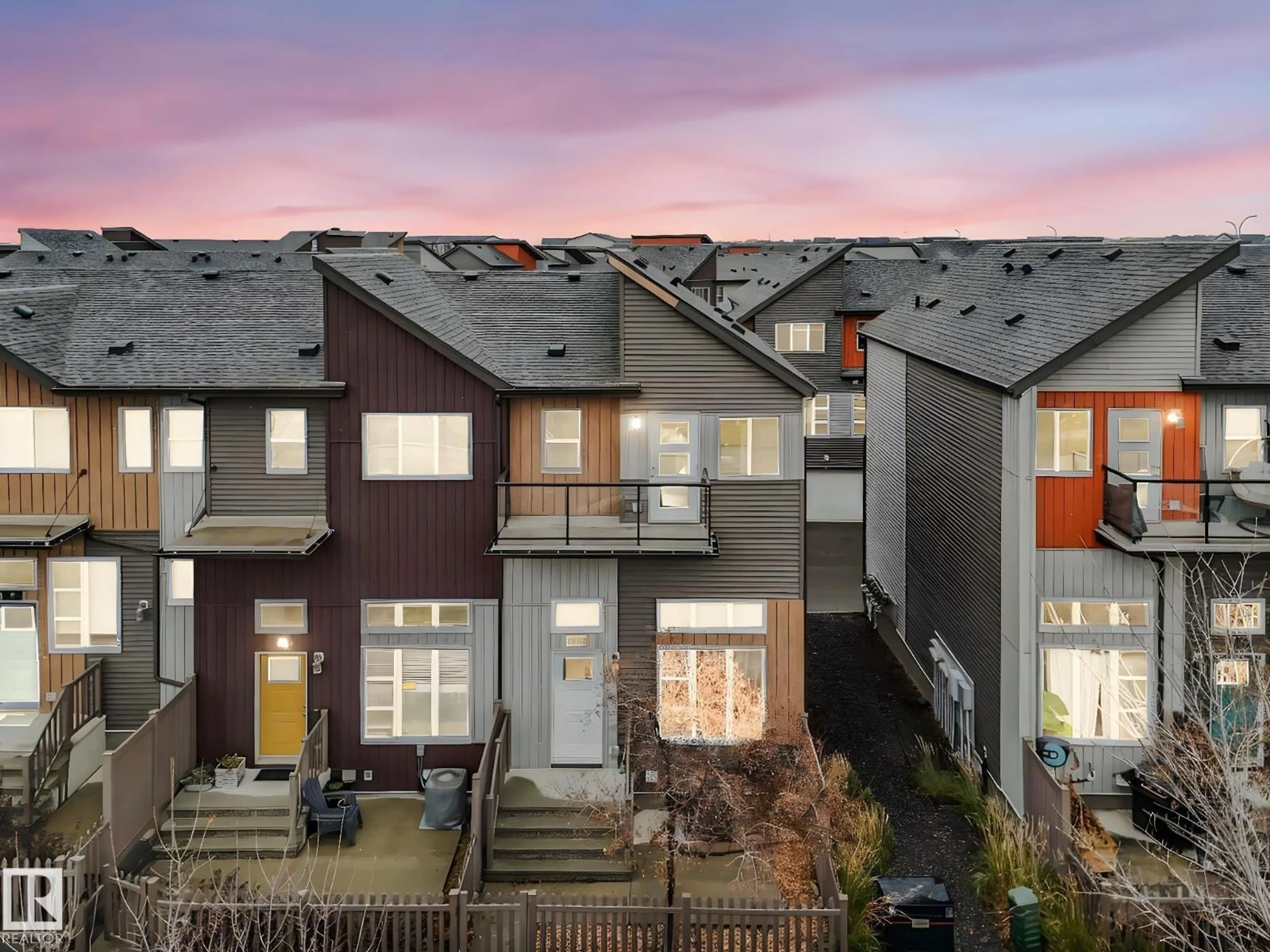 A pic from outside/outdoor area/front of a property/back of a property/a pic from drone, unknown for 11 - 4470 PROWSE RD, Edmonton Alberta T6W3R5