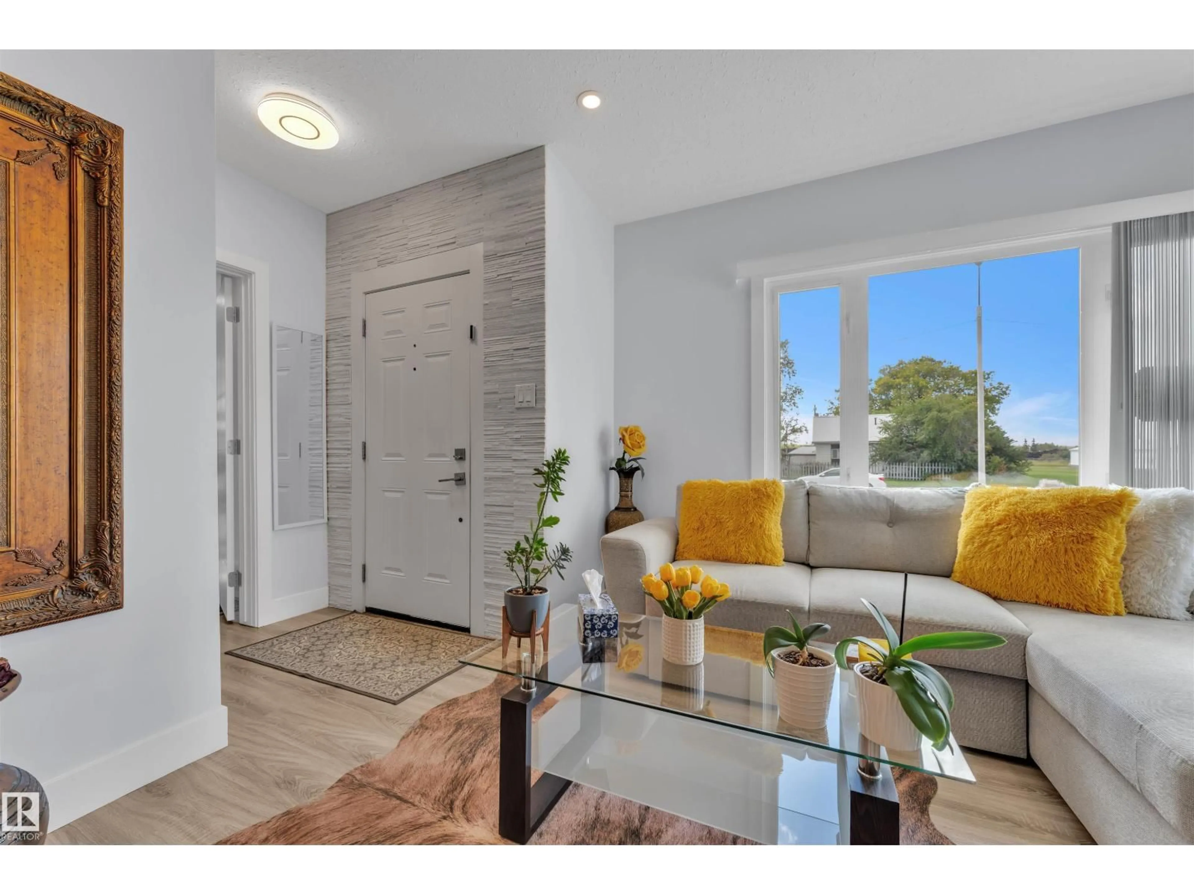 Indoor entryway for 4826 52 AV, Tofield Alberta T0B4J0