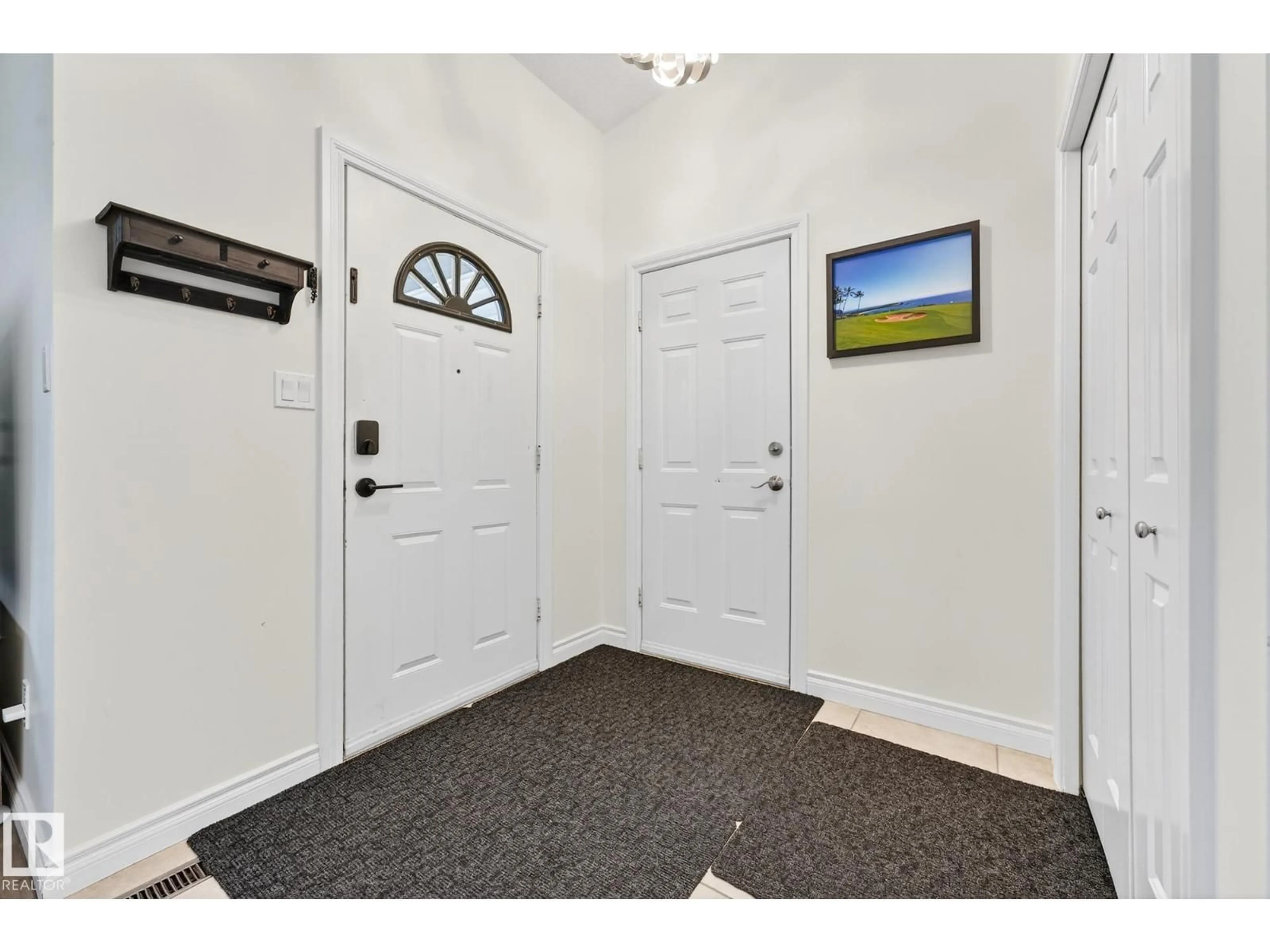 Indoor entryway for 60 HIGHLAND WY, Sherwood Park Alberta T8A5K1