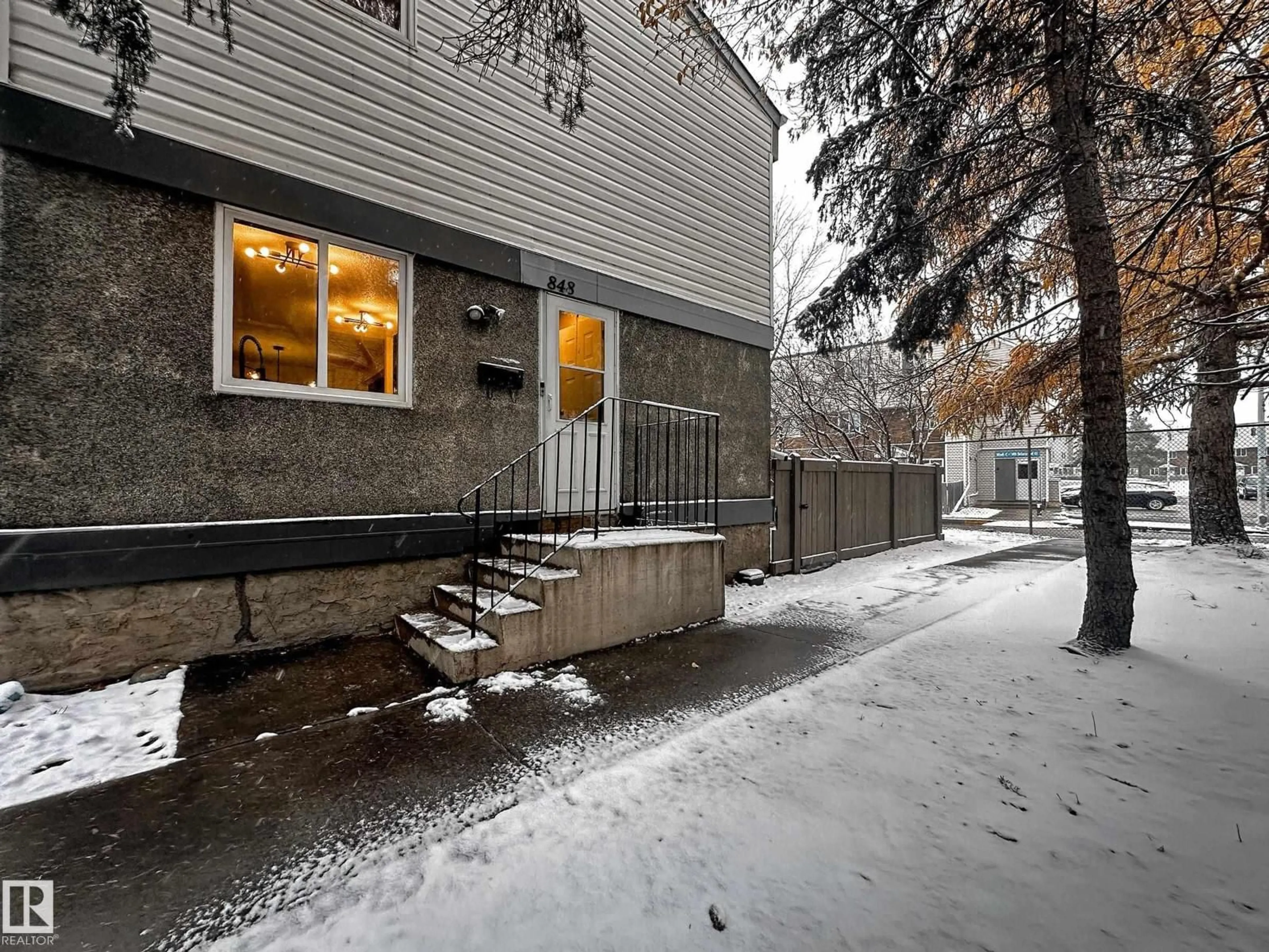 Unknown for 848 ERIN PL, Edmonton Alberta T5T1M6