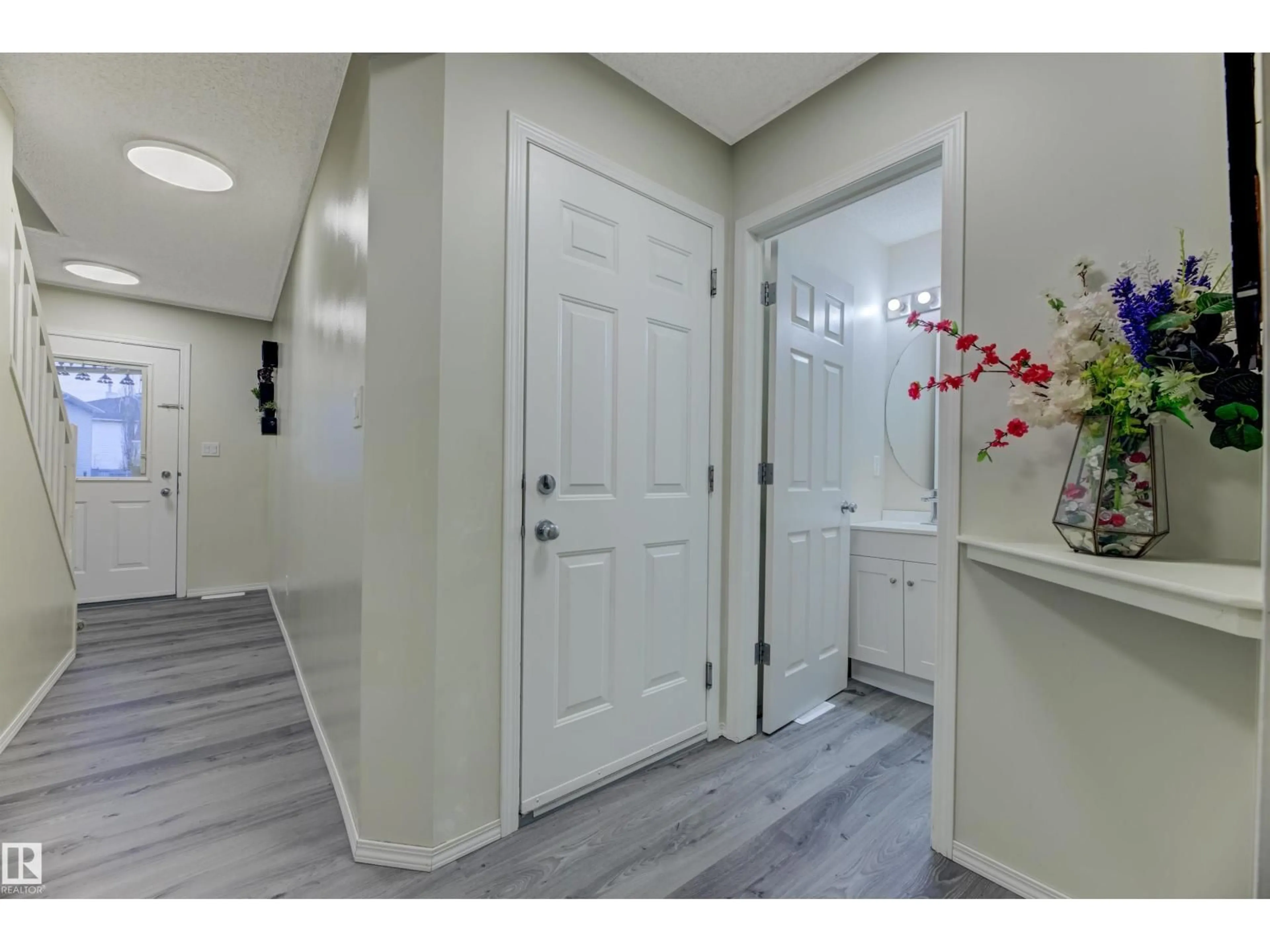 Indoor entryway for 5531 163 AV, Edmonton Alberta T5Y3L2