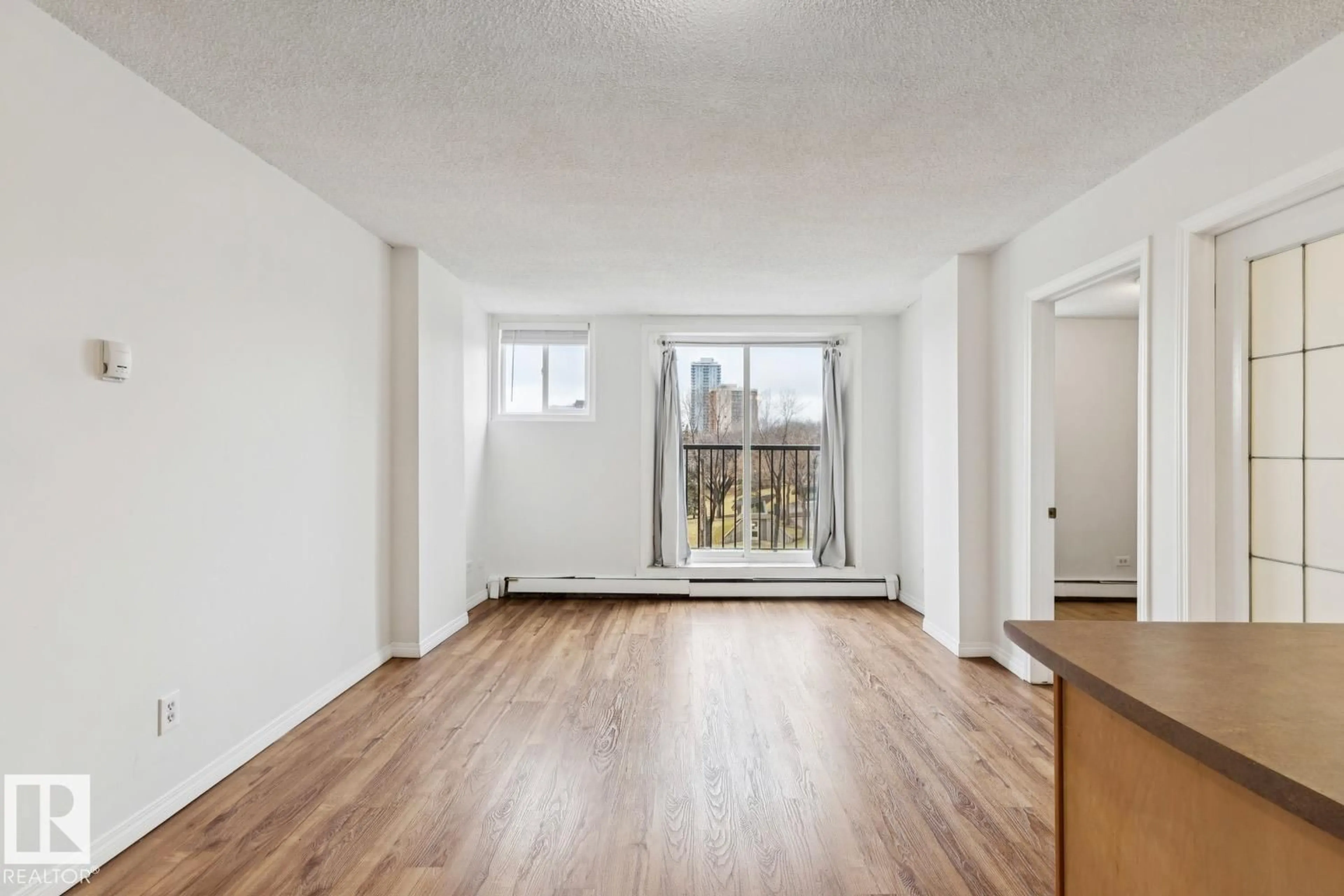 A pic of a room for #402 - 9730 106 ST, Edmonton Alberta T5K1B7