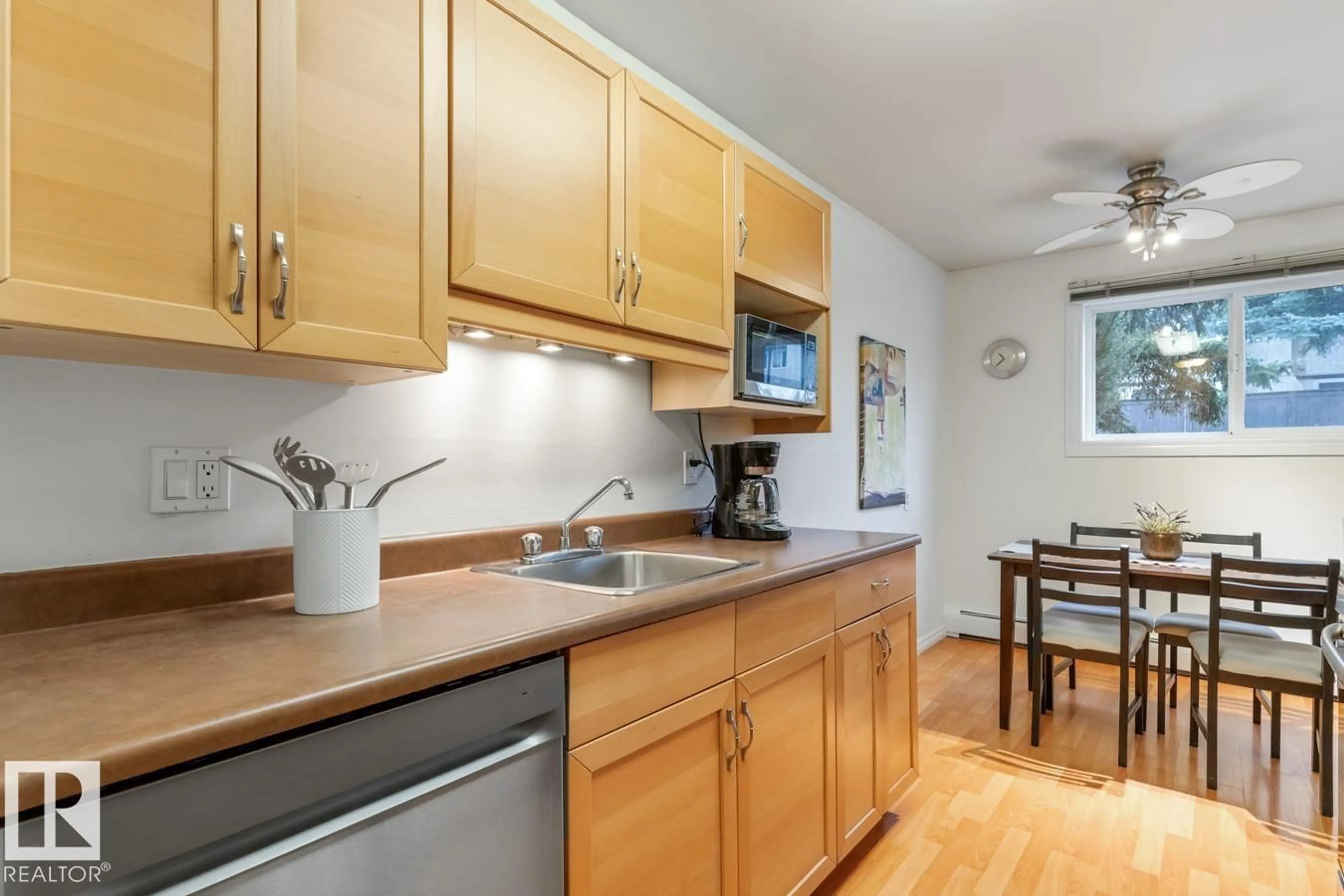 Standard kitchen, wood/laminate floor for 12 - 11245 31 AV, Edmonton Alberta T6J3V5