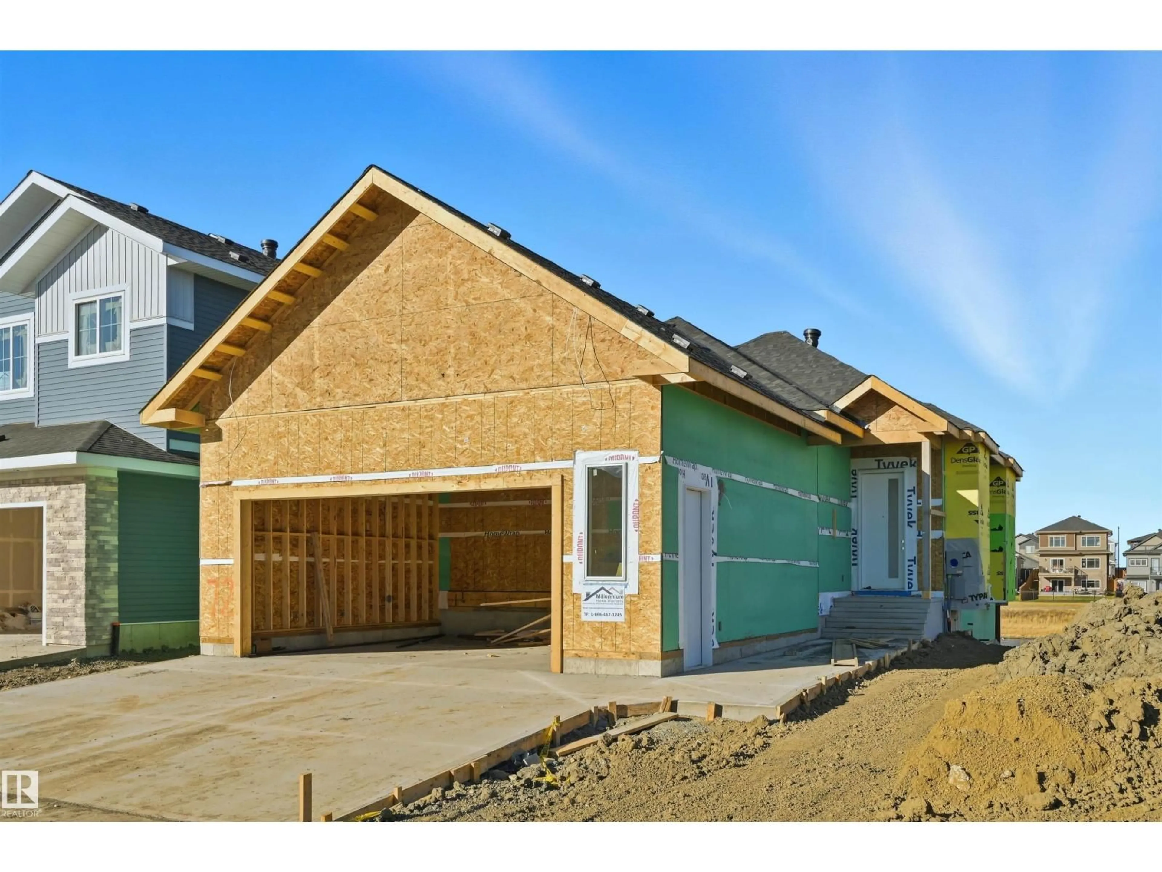 Home with vinyl exterior material, street for 72 ELDRIDGE PT, St. Albert Alberta T8N8C4