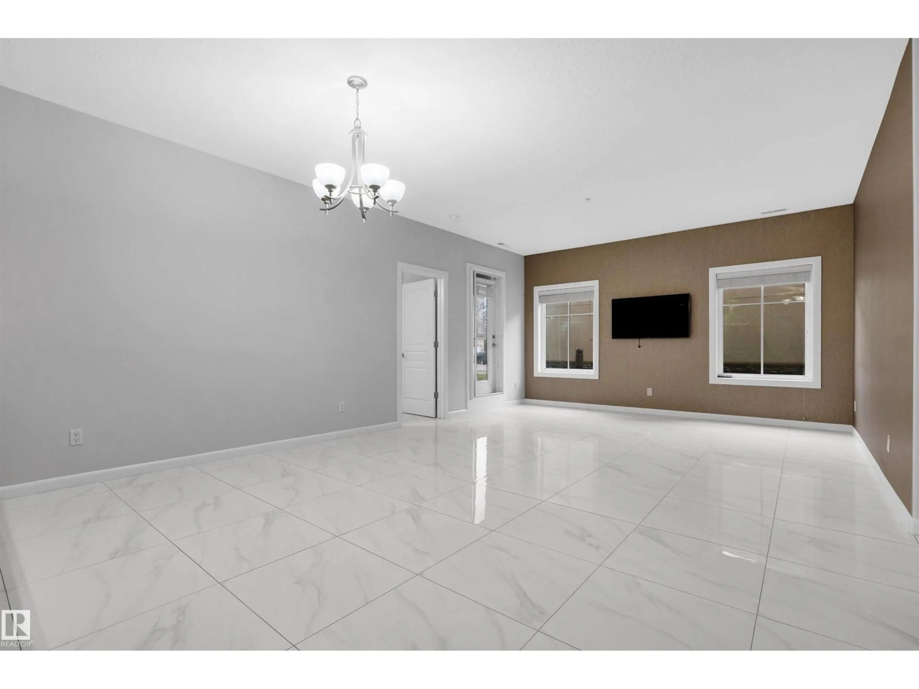 Unknown for 160 - 105 MAGRATH RD, Edmonton Alberta T6R3T7