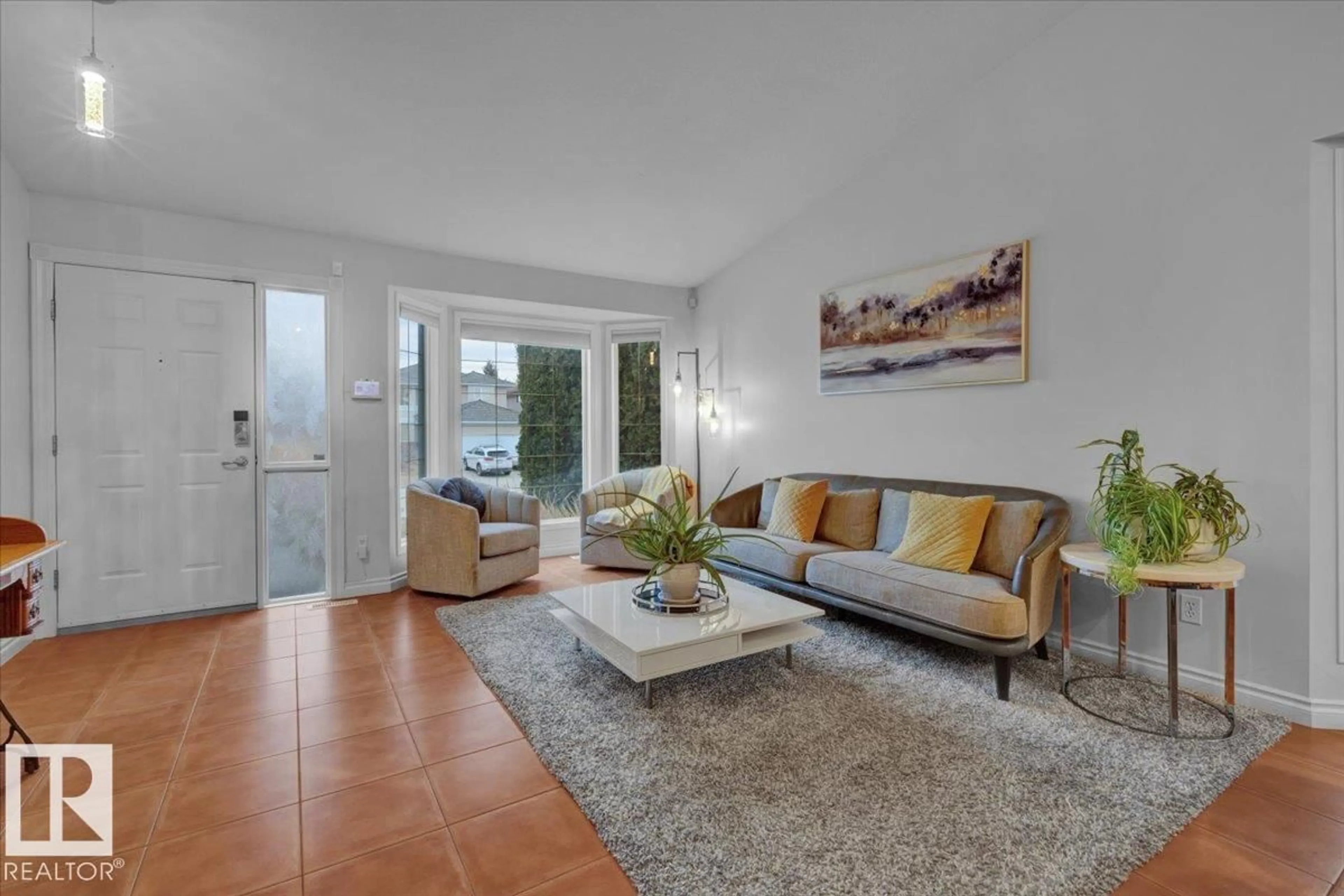 Living room with furniture, unknown for 1144 WEDGEWOOD BV, Edmonton Alberta T6M2L5