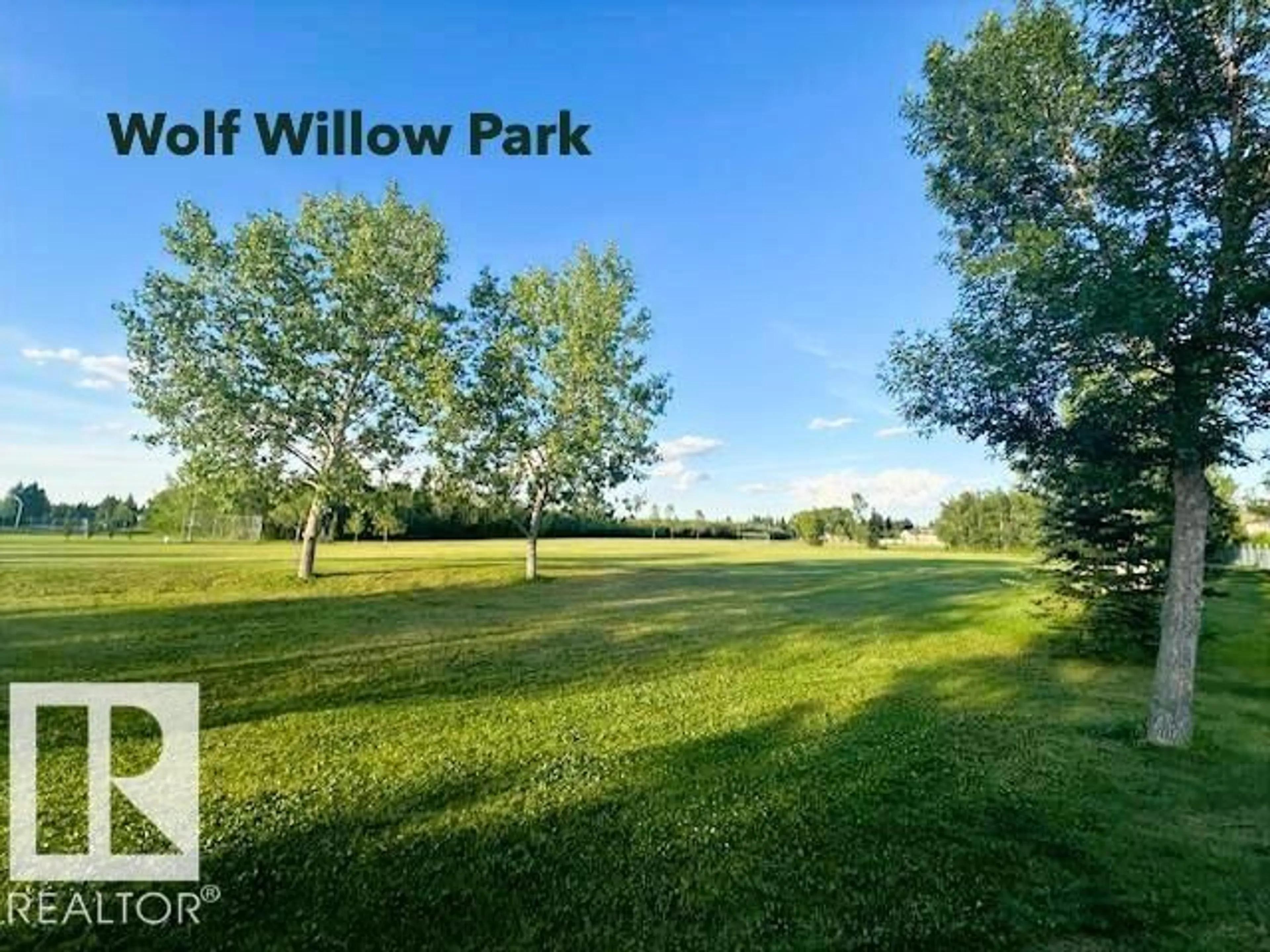 A pic from outside/outdoor area/front of a property/back of a property/a pic from drone, water/lake/river/ocean view for 946 WALLBRIDGE PL, Edmonton Alberta T6M2L7
