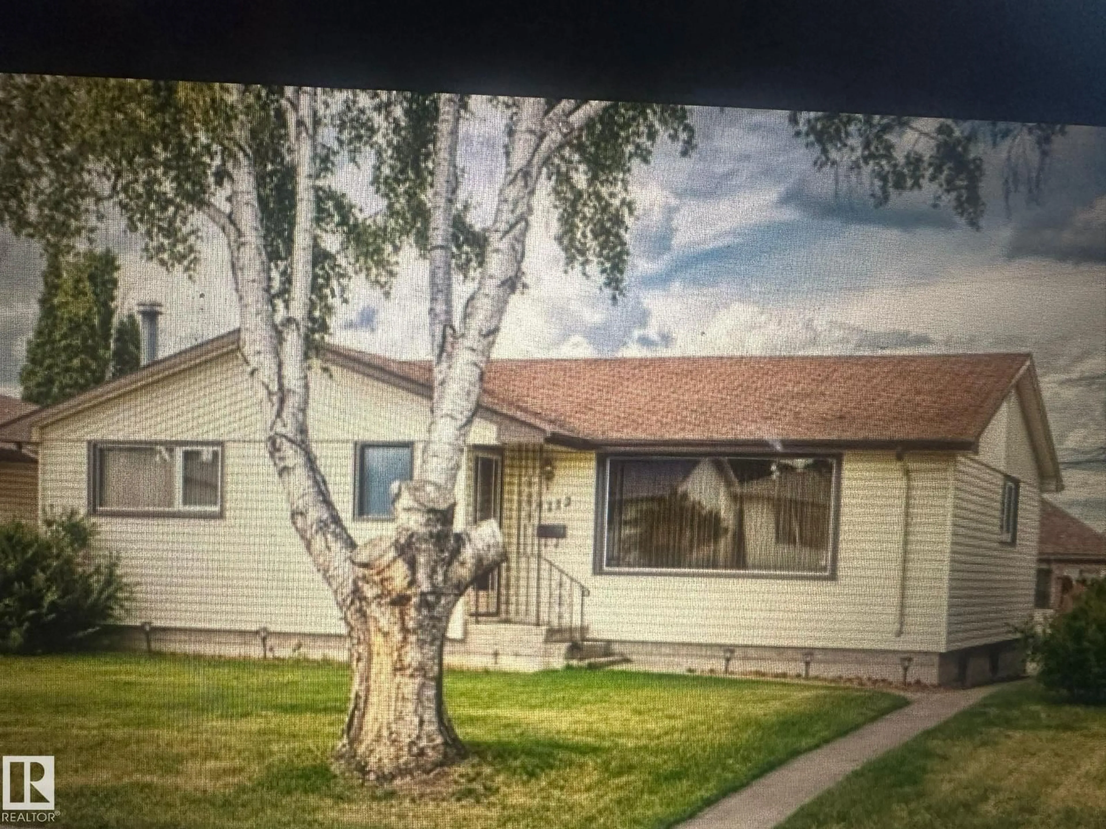 Unknown for 7112 99 AVENUE, Edmonton Alberta T6A0E1