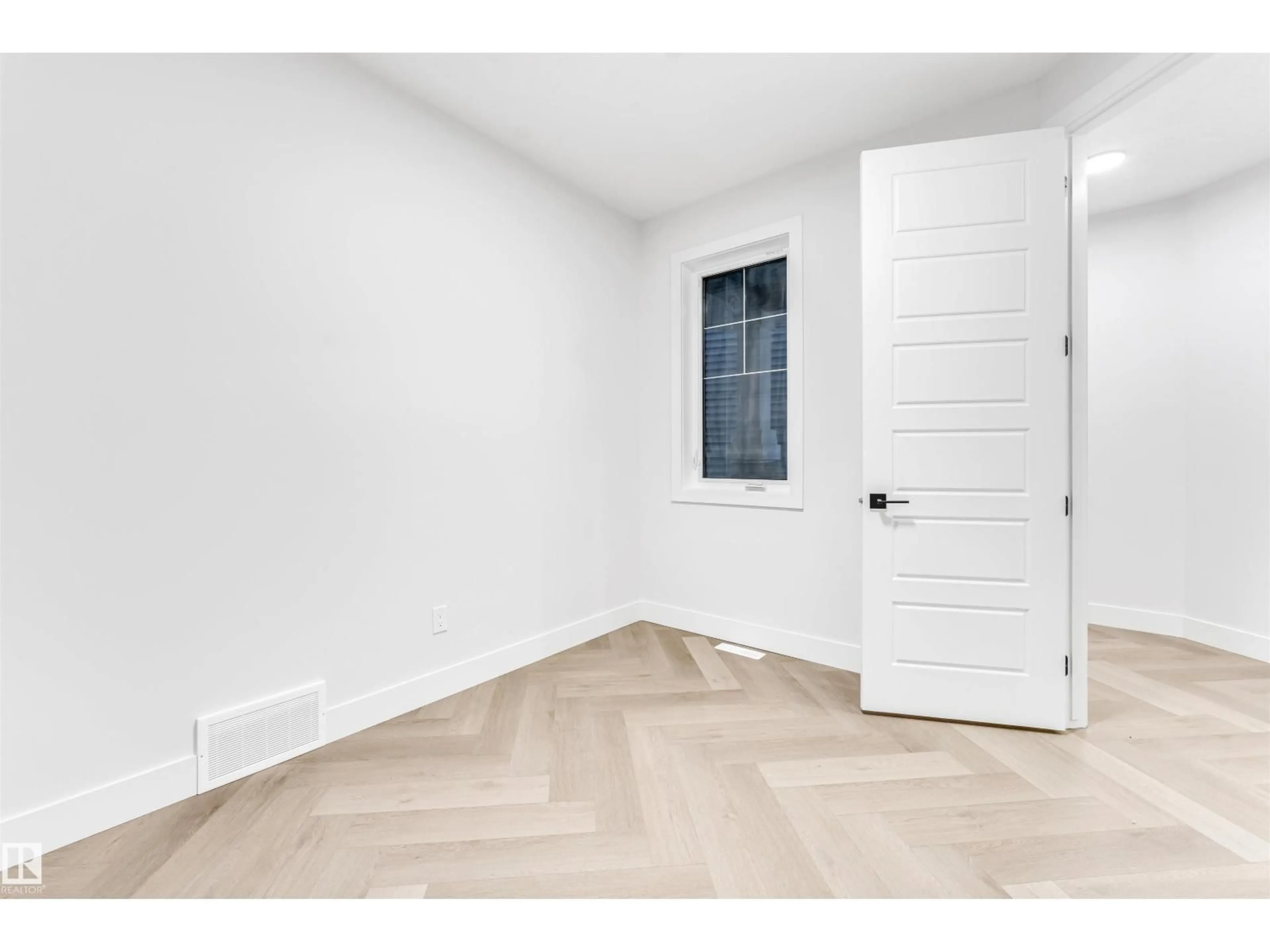 Indoor entryway for 3515 42 AV, Beaumont Alberta T4X0C4