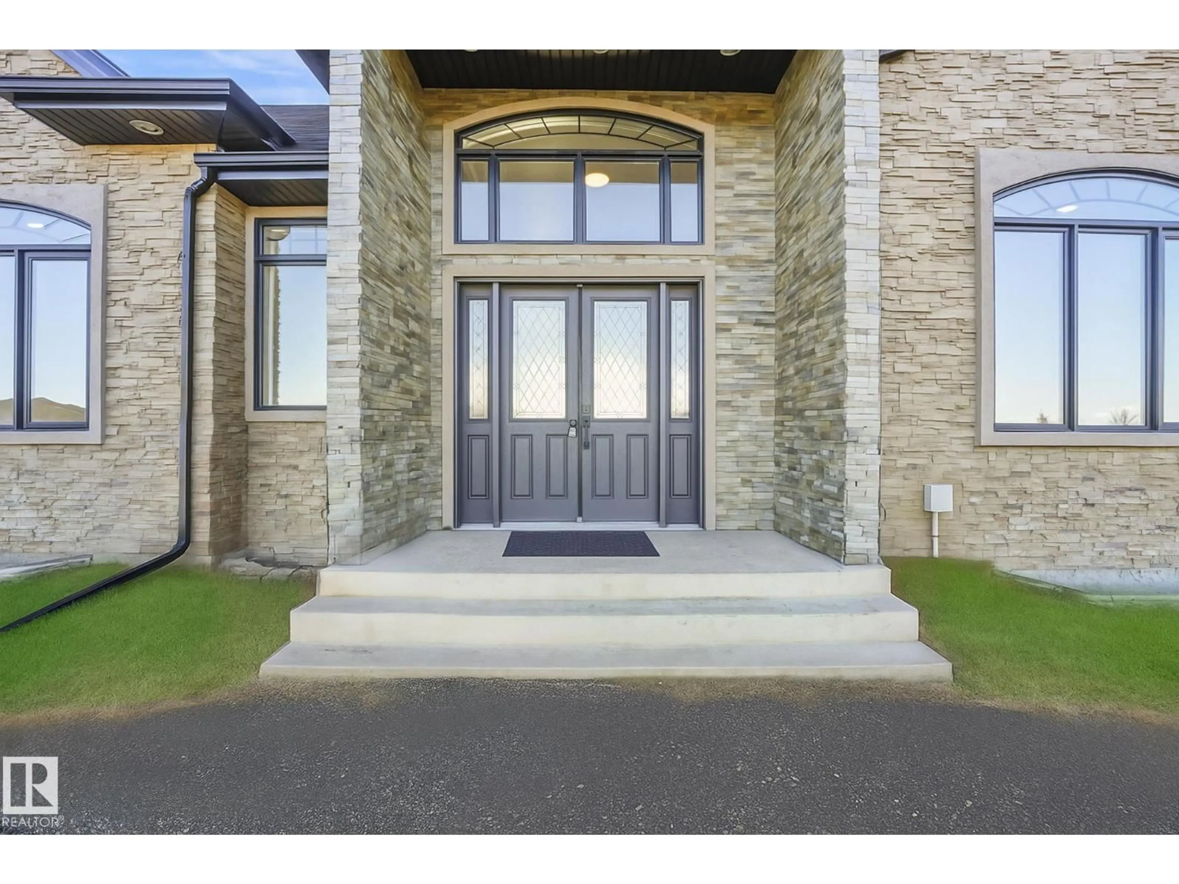 Indoor entryway for 190 50509 RANGE RD, Rural Leduc County Alberta T0B3M2