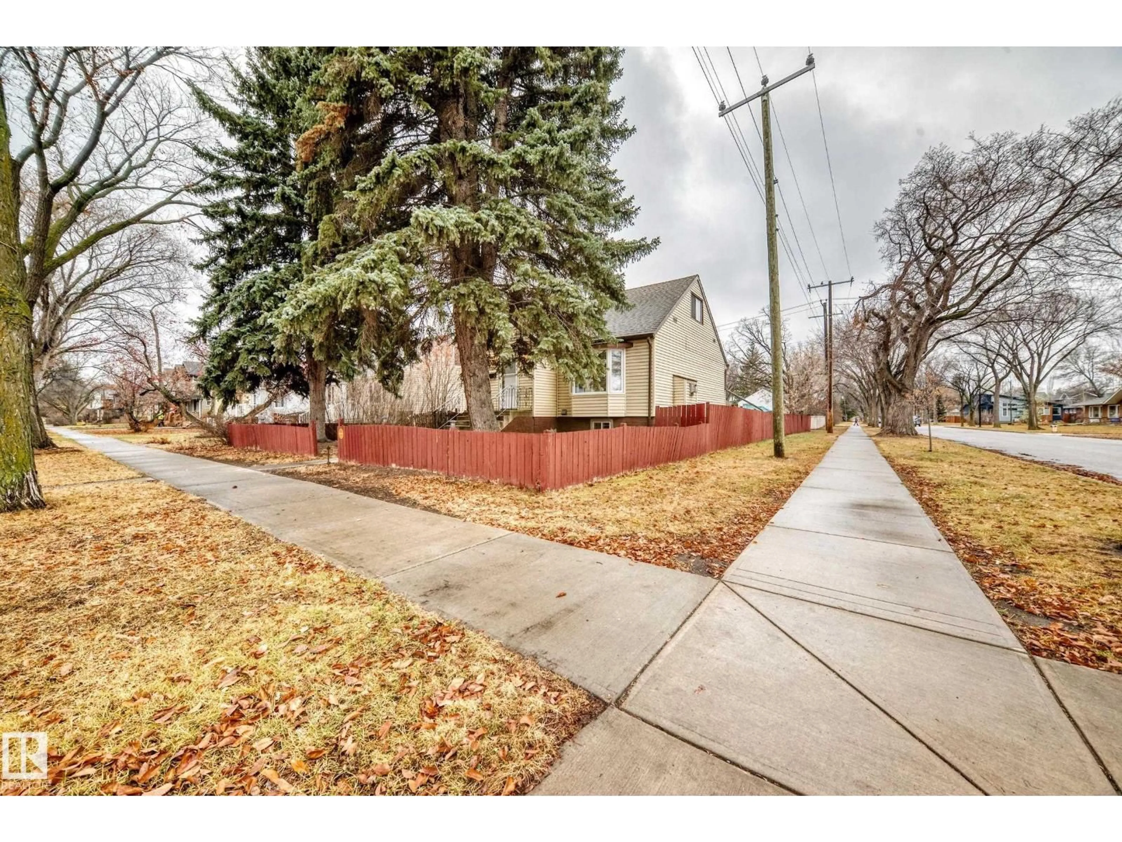 Unknown for 10994 129 ST, Edmonton Alberta T5M0Y1