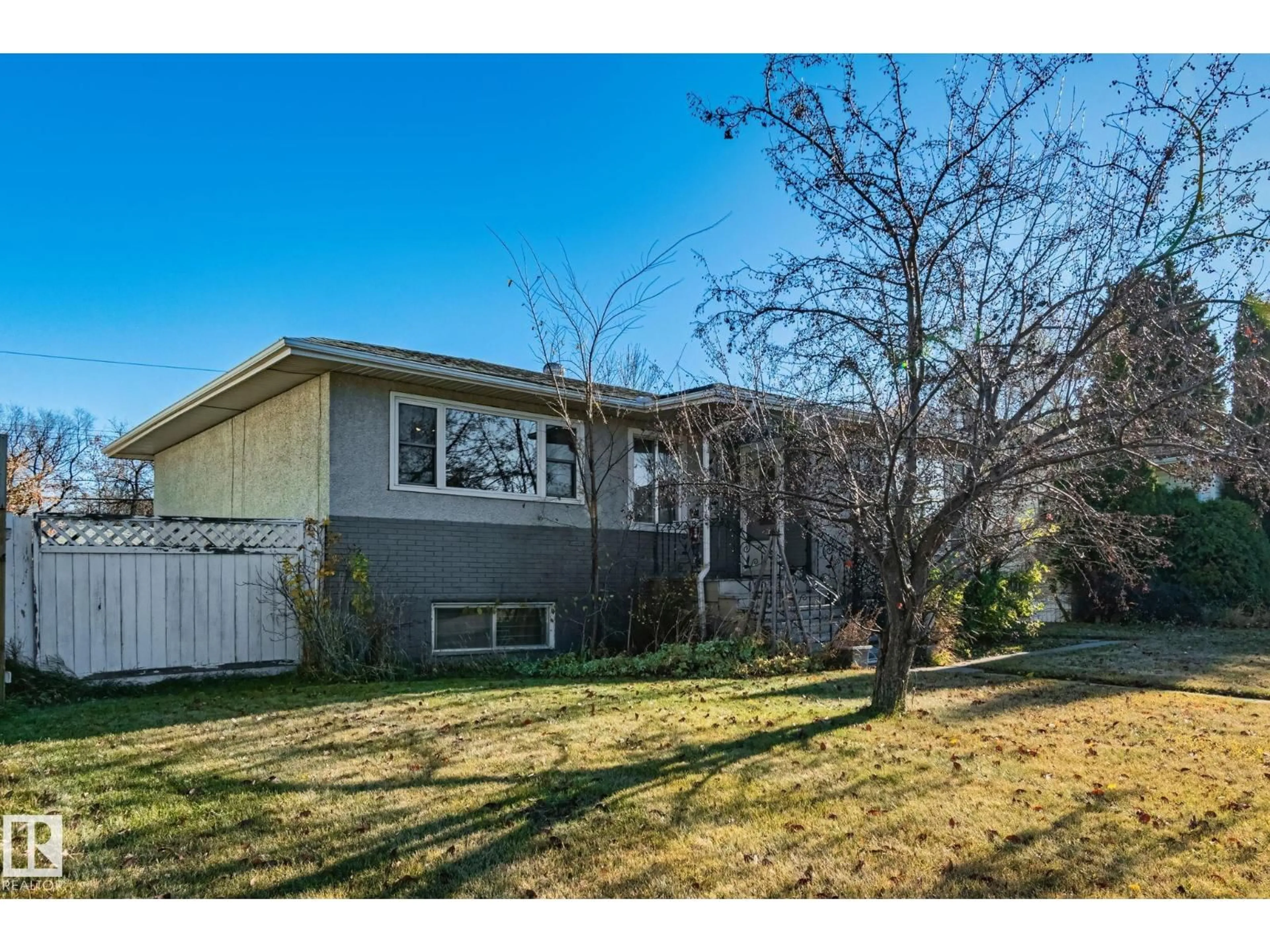 Unknown for NW - 12033 54 ST, Edmonton Alberta T5W3N2