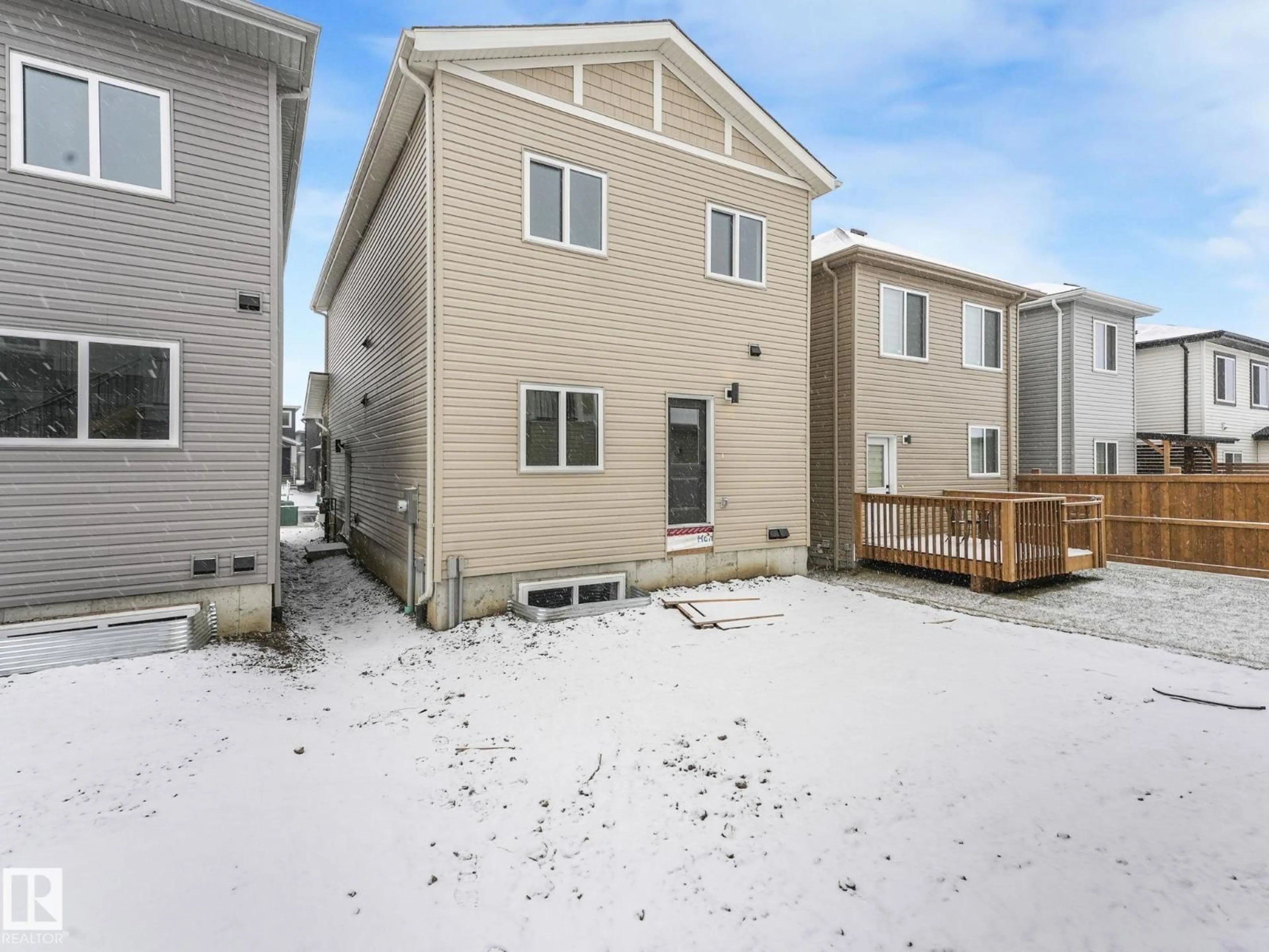 Patio, street for 3520 42 AVE, Beaumont Alberta T4X3G4