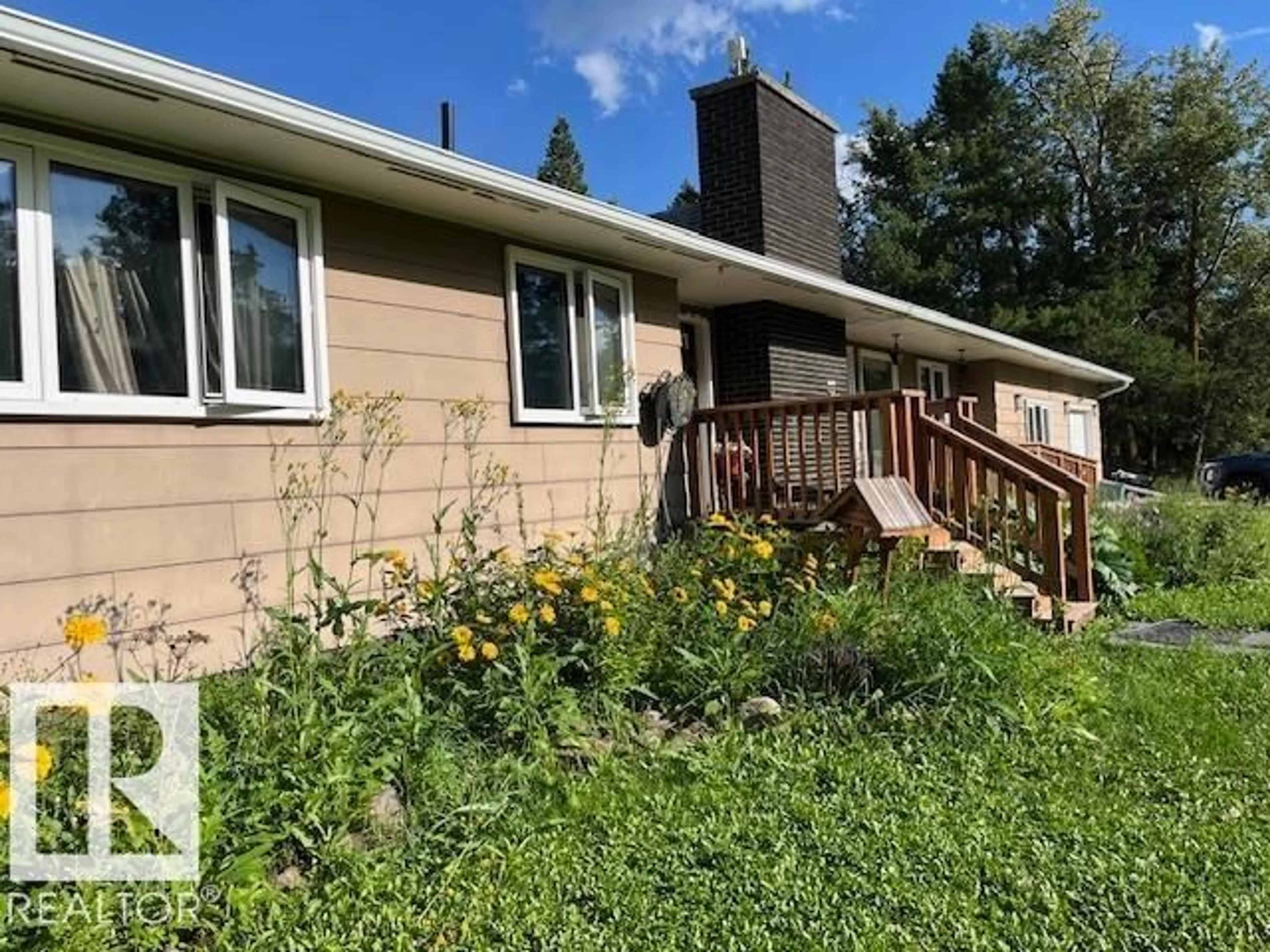 Home with vinyl exterior material, unknown for 50509 RGE ROAD 221, Rural Leduc County Alberta T0B3M2