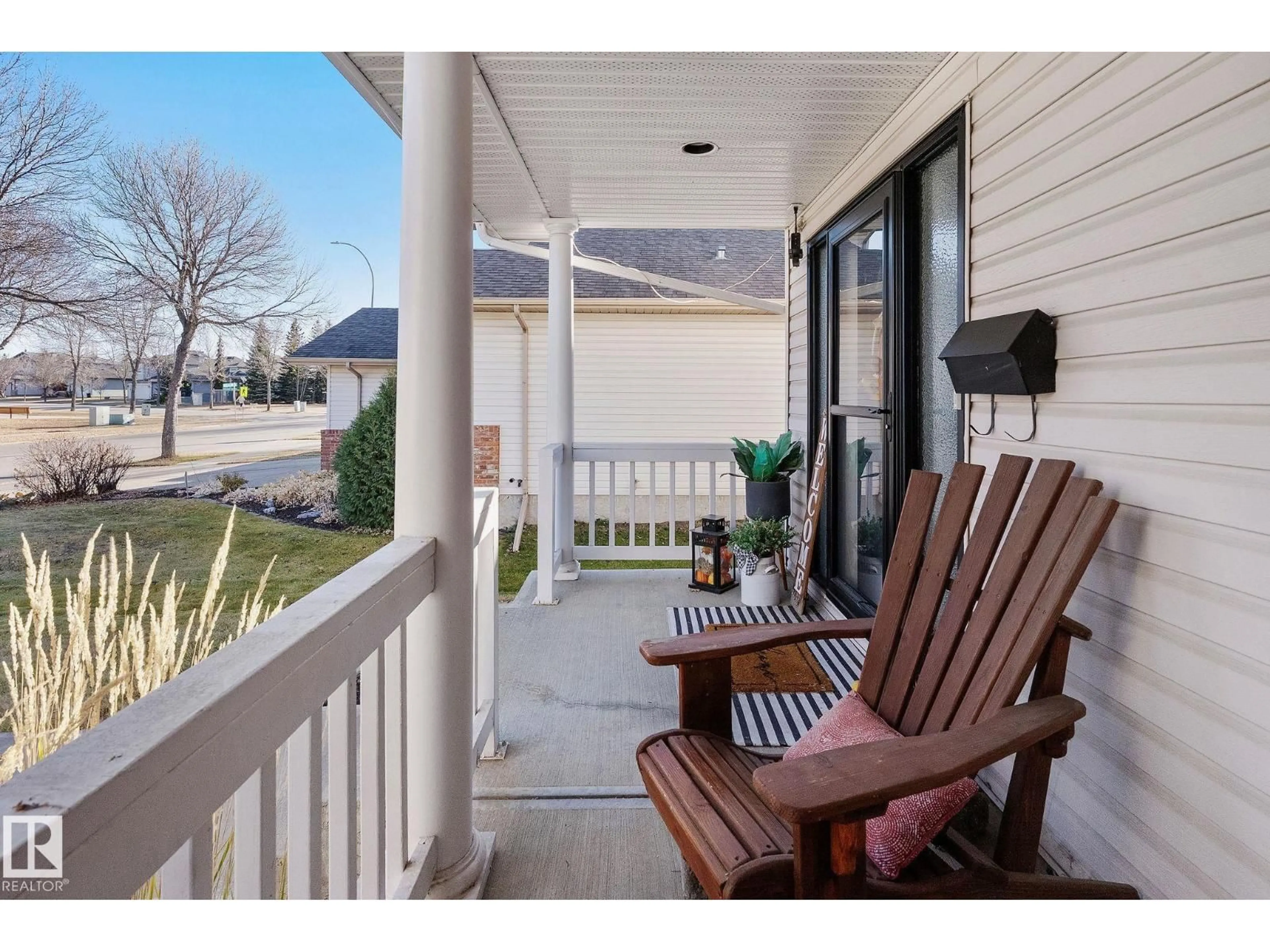 Patio, street for 21 HERITAGE WY, St. Albert Alberta T8N5W4