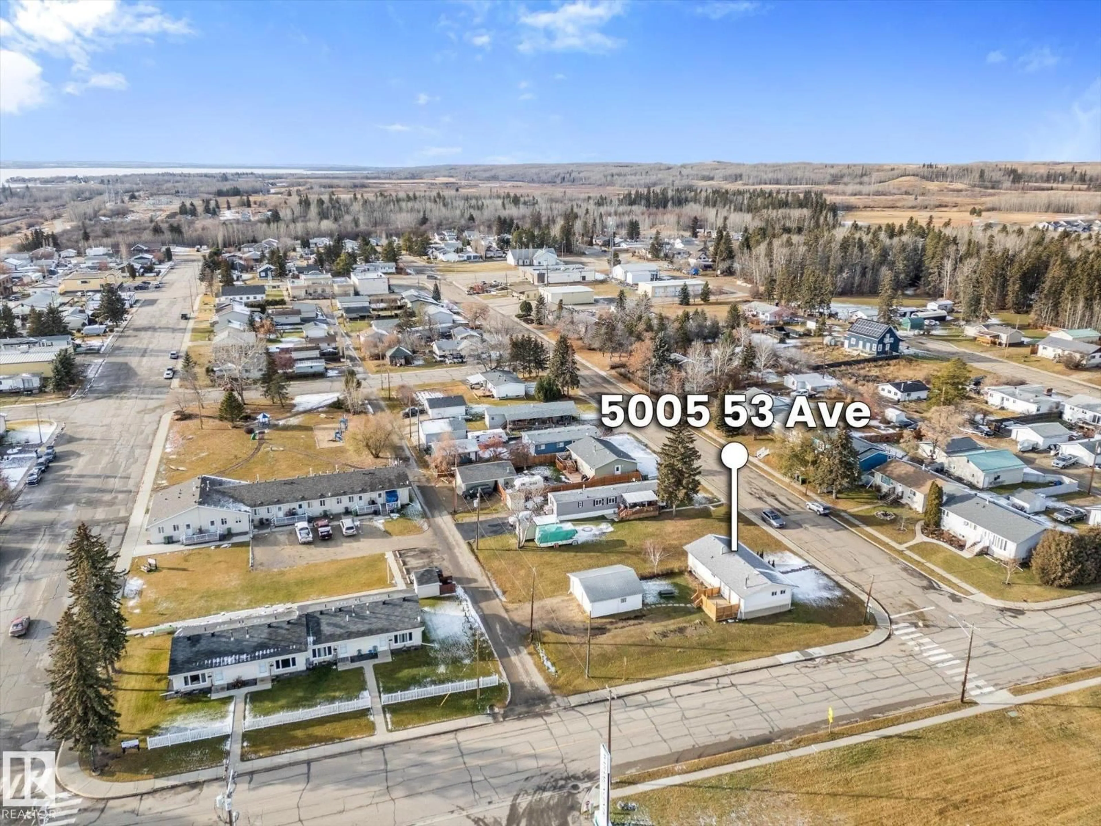A pic from outside/outdoor area/front of a property/back of a property/a pic from drone, mountain view for 5005 53 AV, Wabamun Alberta T0E2K0