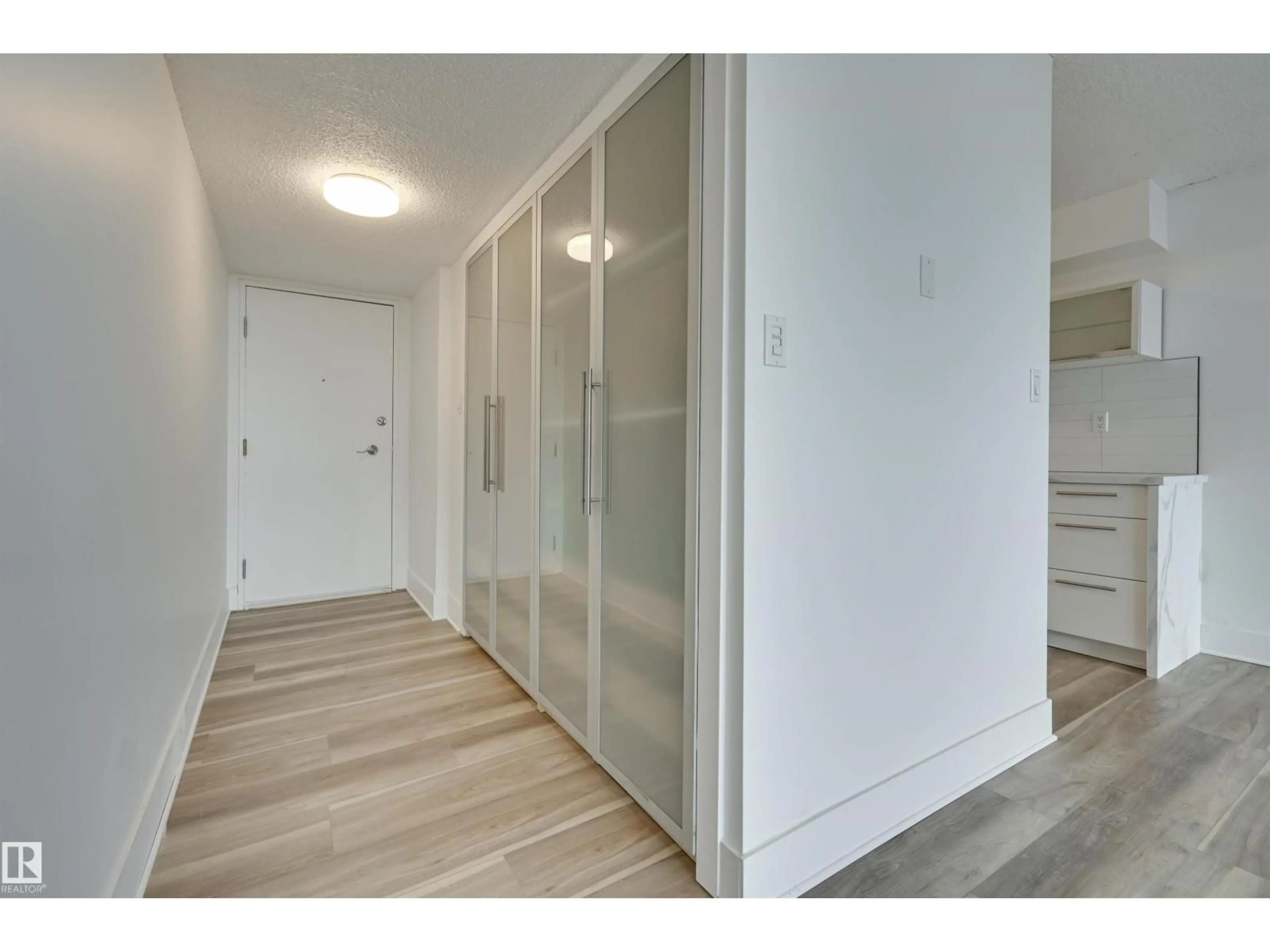 Indoor entryway for #84 - 8735 165 ST NW, Edmonton Alberta T5R2R6