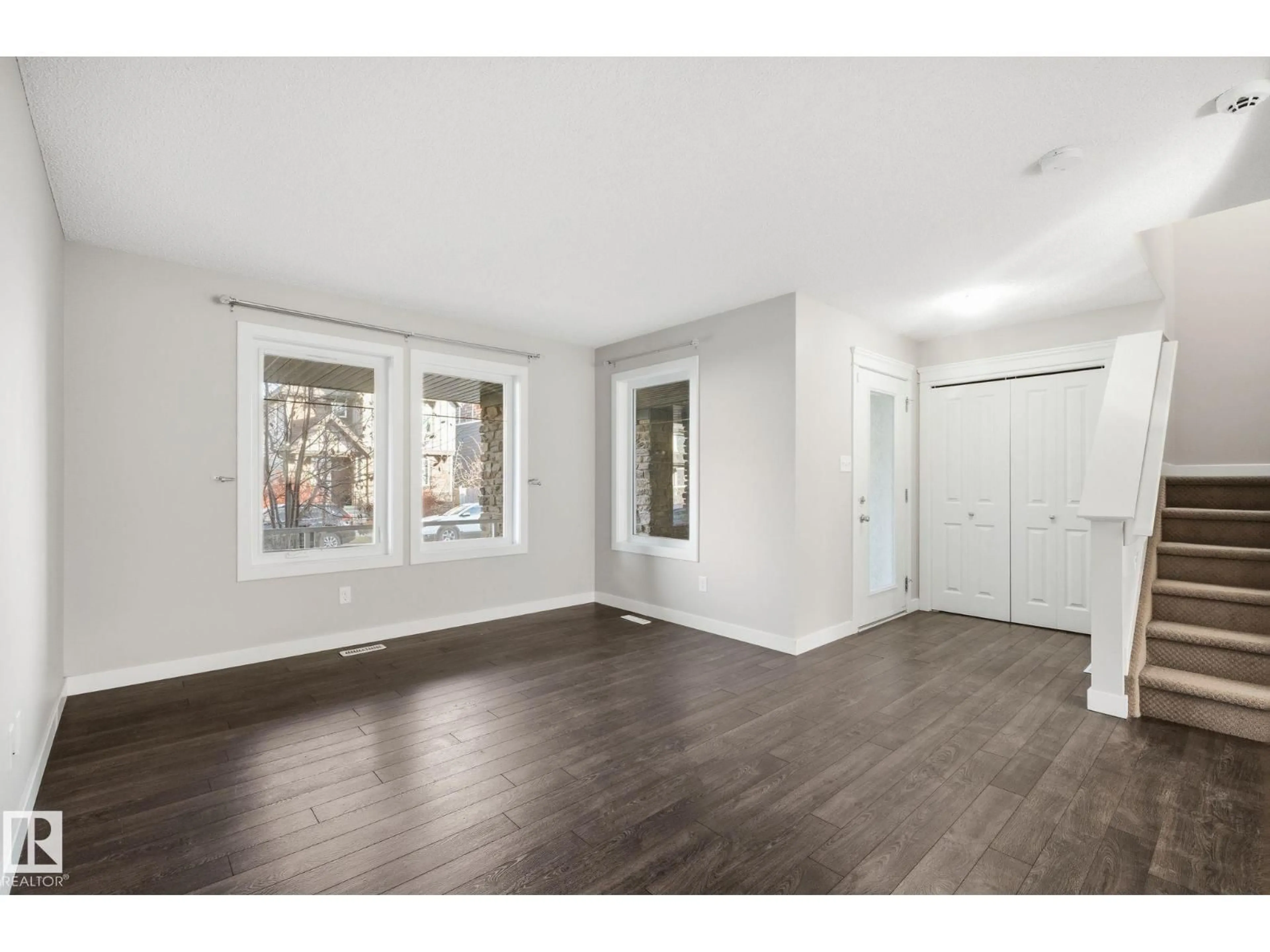 A pic of a room for 4060 MORRISON WY, Edmonton Alberta T5E6S3