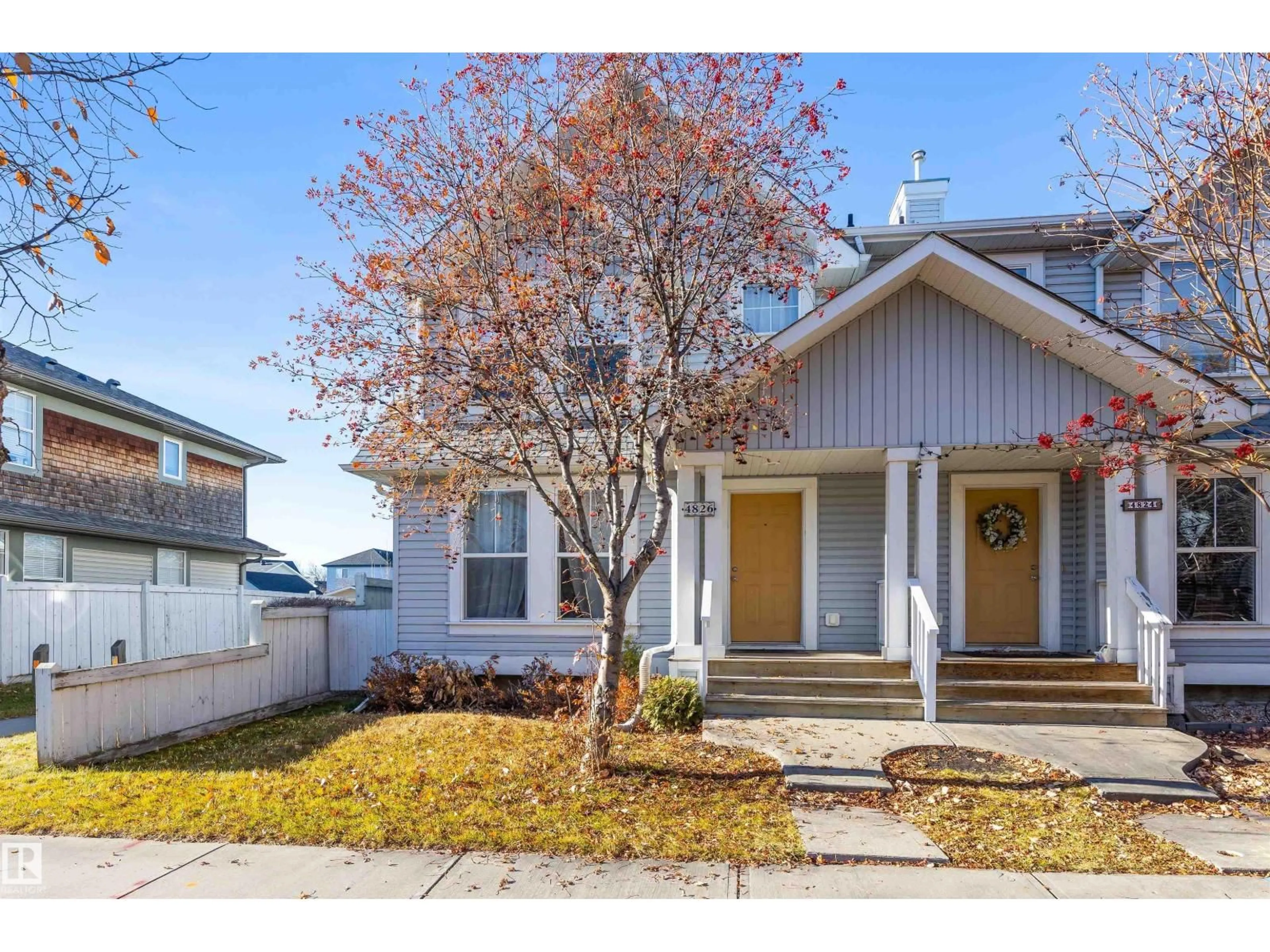 Home with vinyl exterior material, street for 4826 TERWILLEGAR CM, Edmonton Alberta T6R3H7