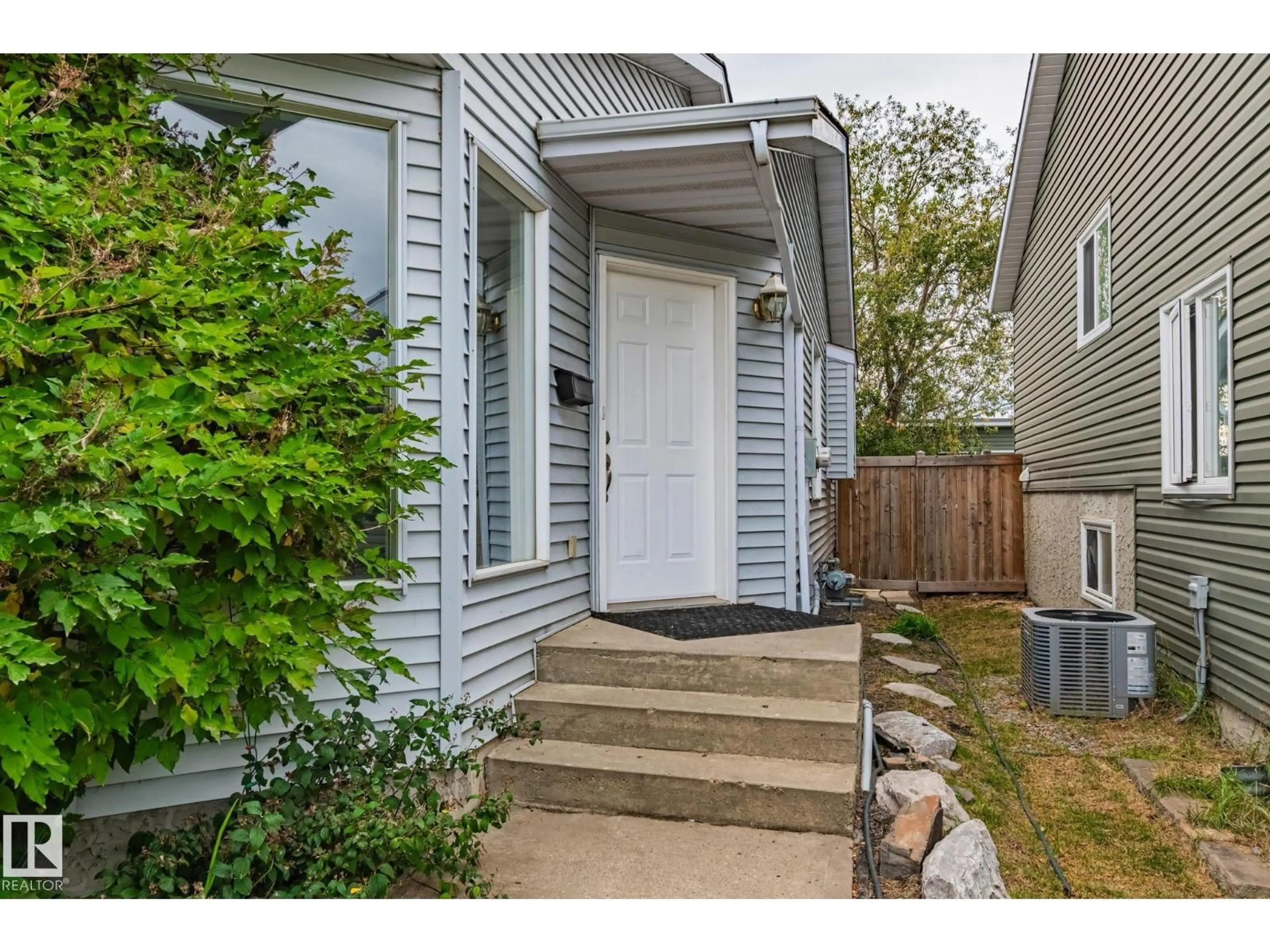 Unknown for NW - 6016 189 ST, Edmonton Alberta T6M2G5