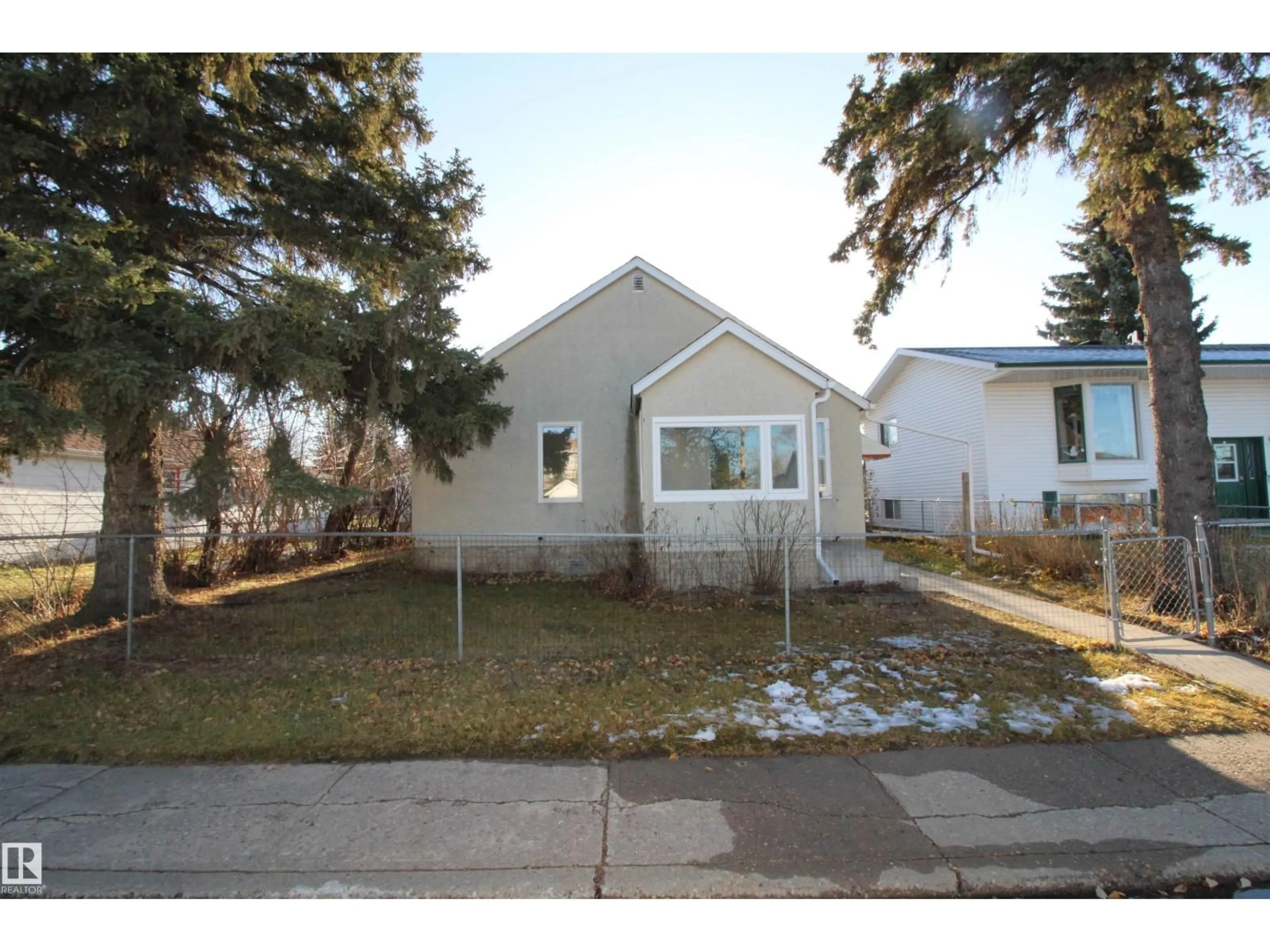 Home with vinyl exterior material, street for 10211 106 STREET, Westlock Alberta T7P1W4