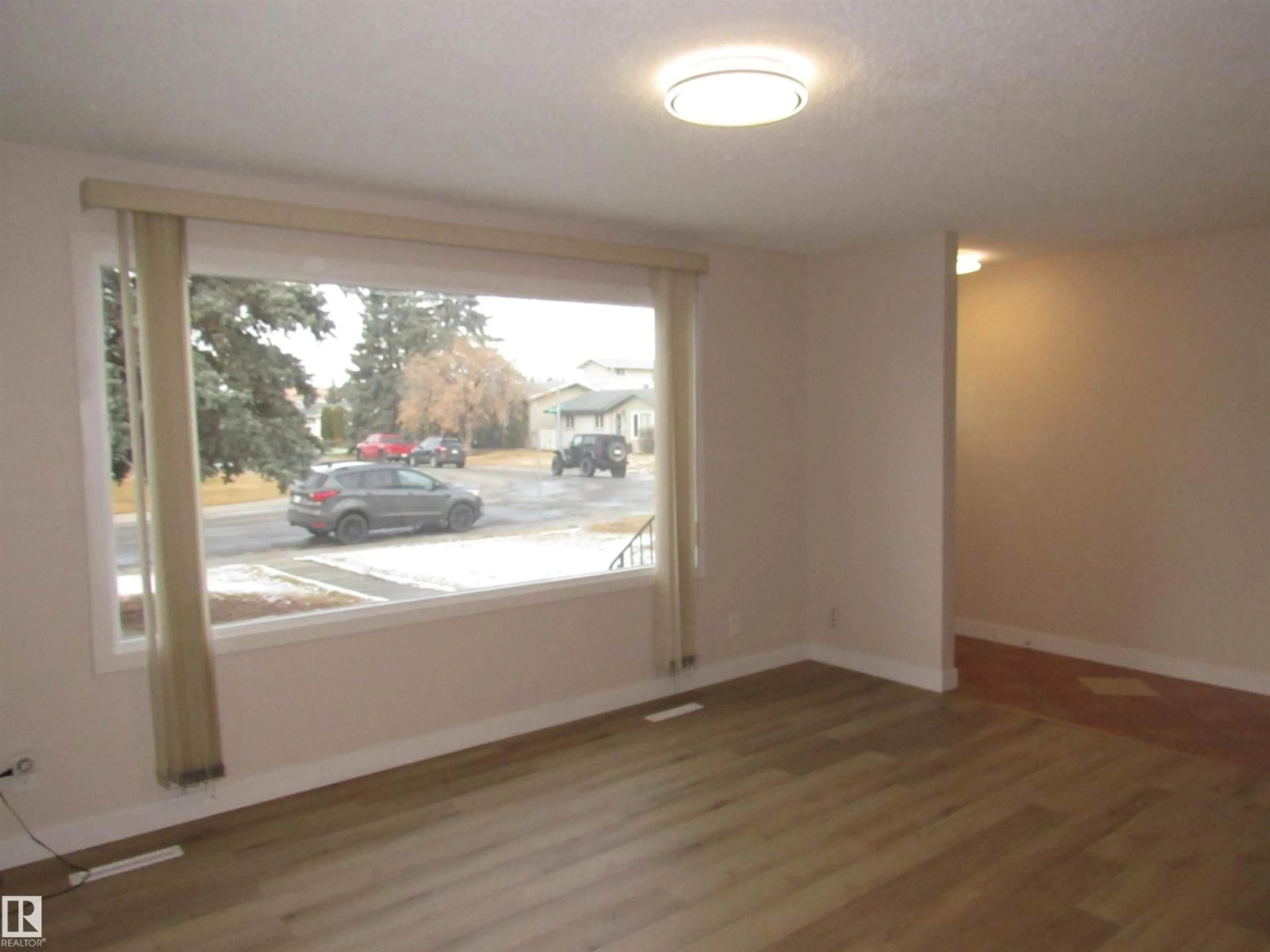 A pic of a room for 11407 134A AV, Edmonton Alberta T5E1M5