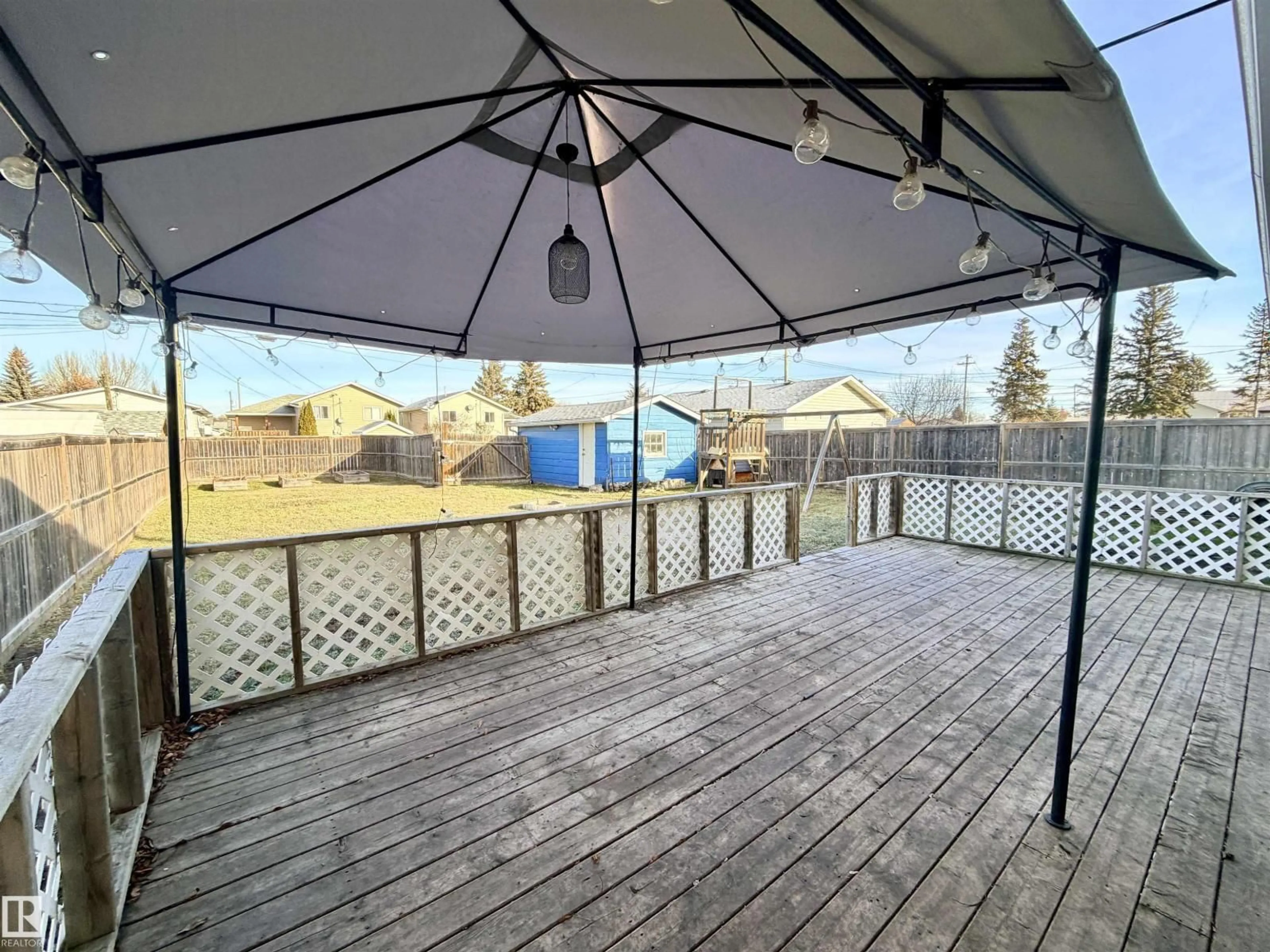 Patio, unknown for 4918 44 AV, St. Paul Town Alberta T0A3A4