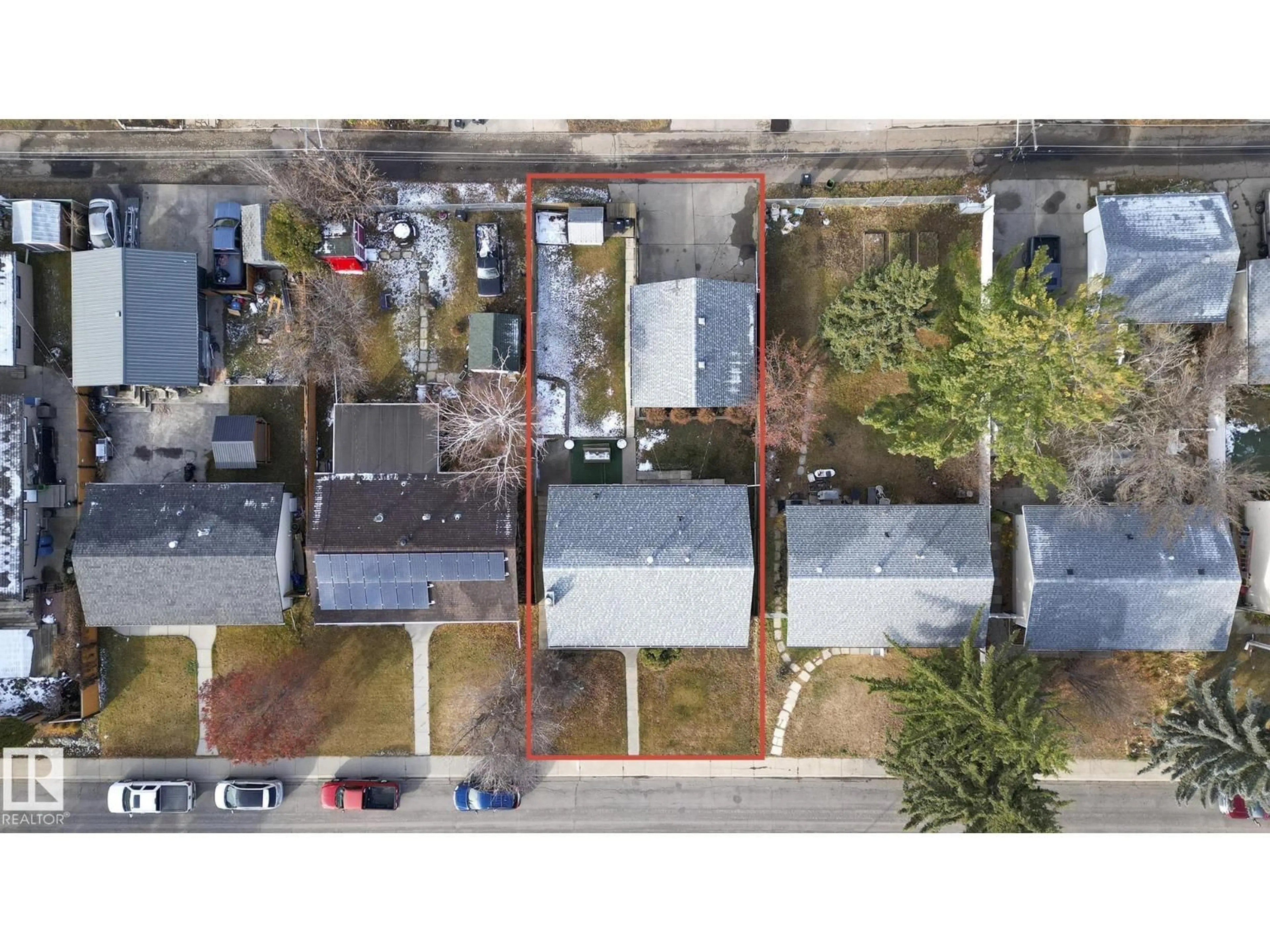 A pic from outside/outdoor area/front of a property/back of a property/a pic from drone, street for 16 STEELE CR, Edmonton Alberta T5A1G3