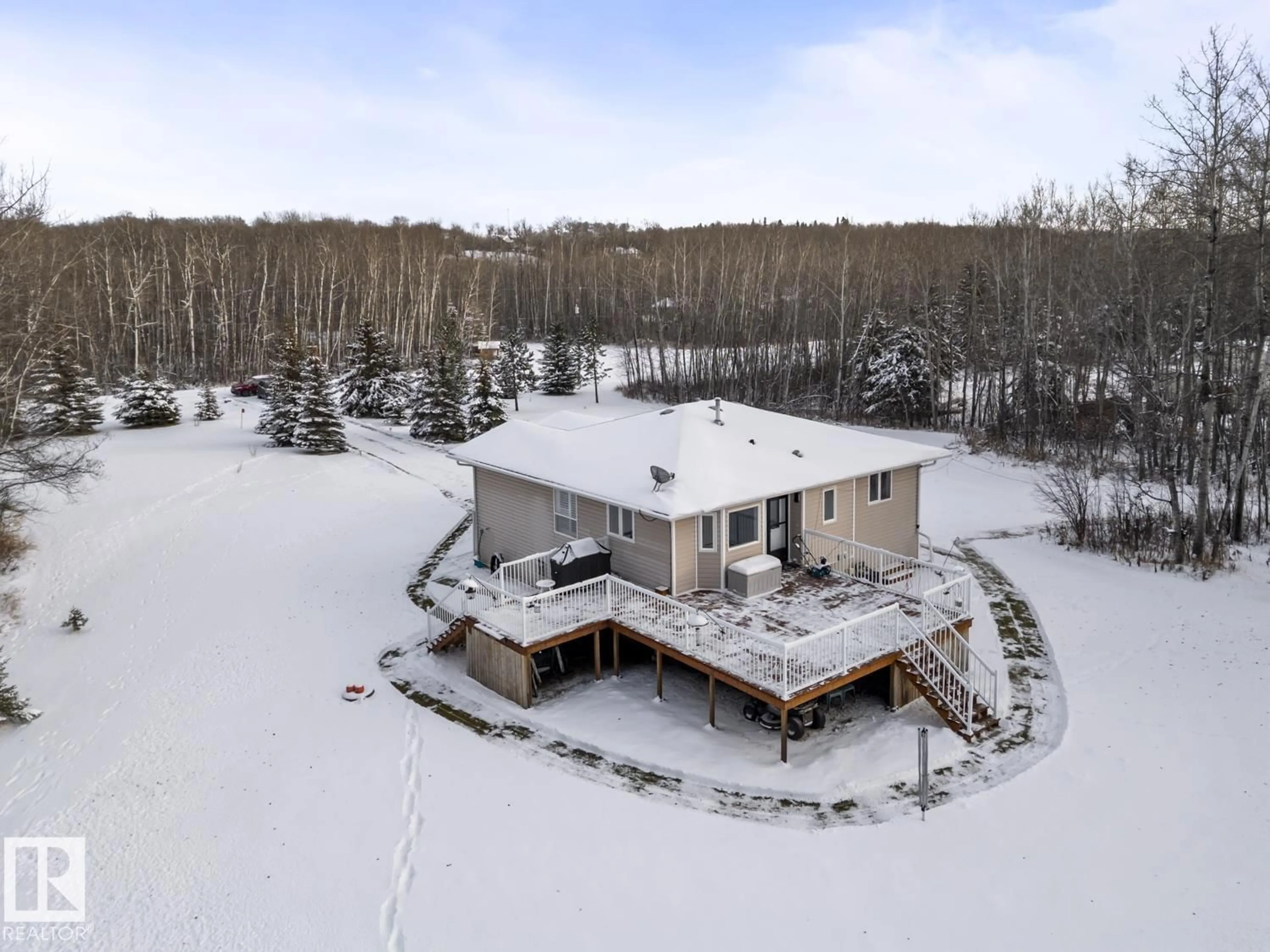 A pic from outside/outdoor area/front of a property/back of a property/a pic from drone, unknown for 412 RANGE RD, Rural Bonnyville M.D. Alberta T0A0T0