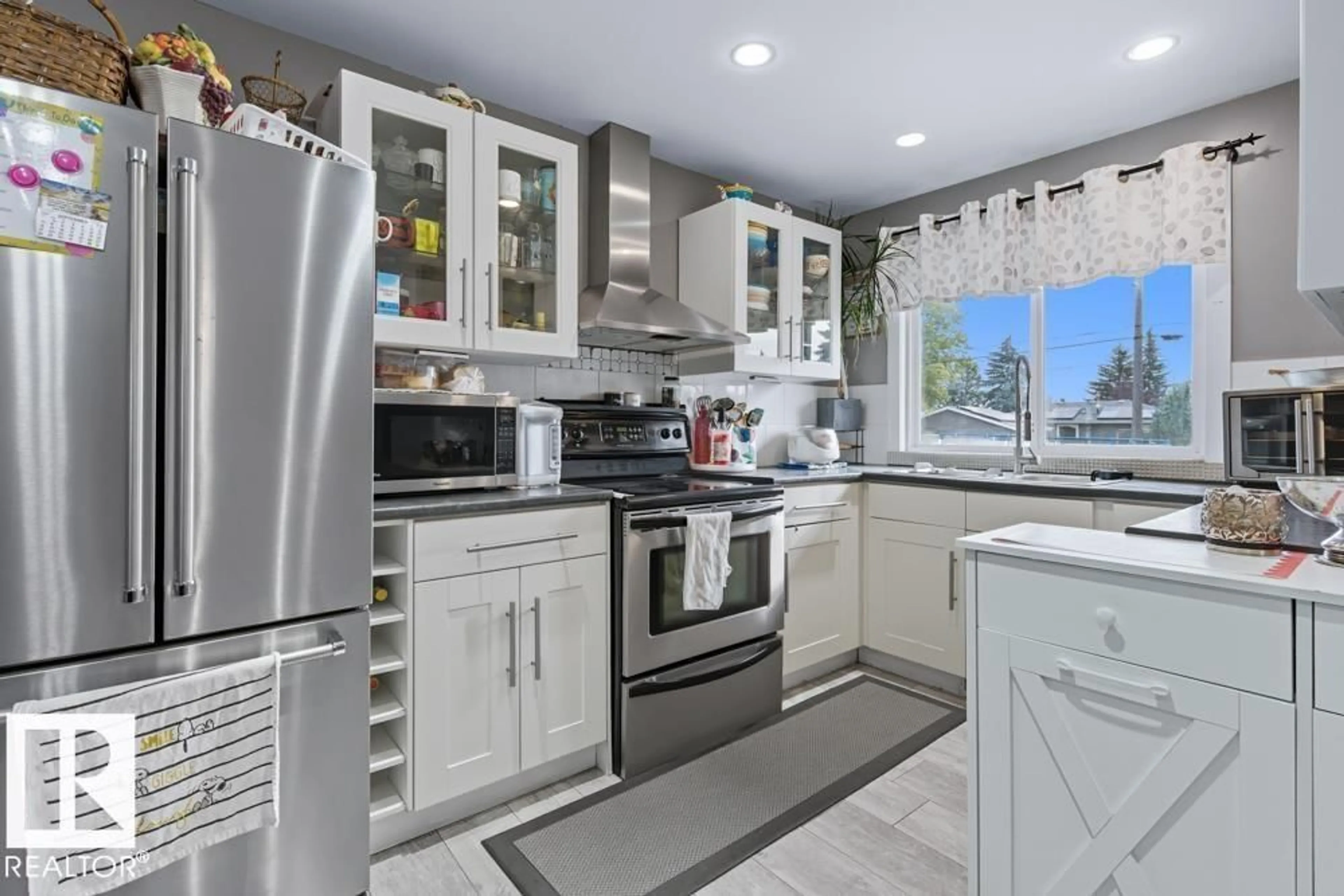 Contemporary kitchen, ceramic/tile floor for NW - 9211 69 ST, Edmonton Alberta T6B1V8