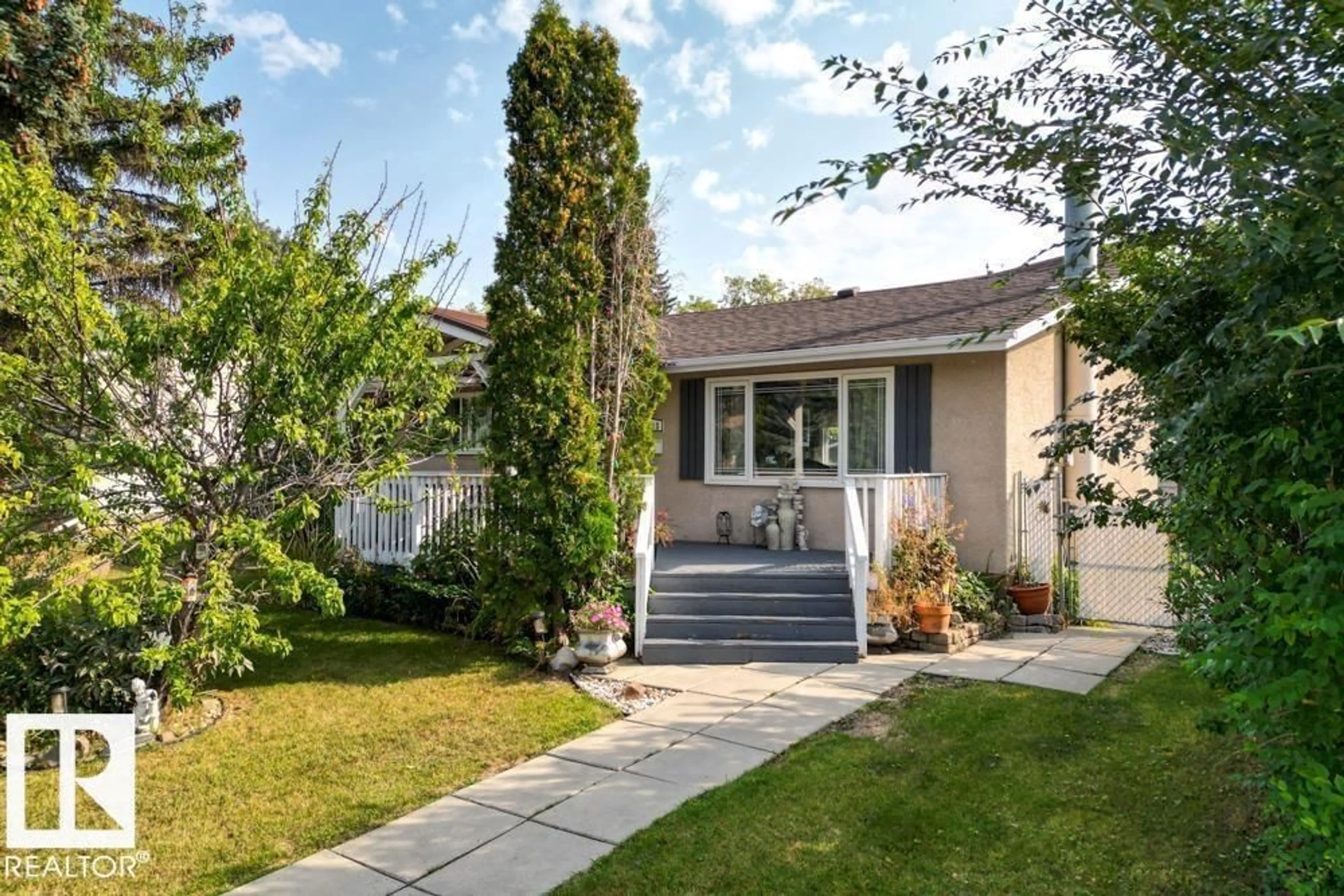 Unknown for NW - 9211 69 ST, Edmonton Alberta T6B1V8