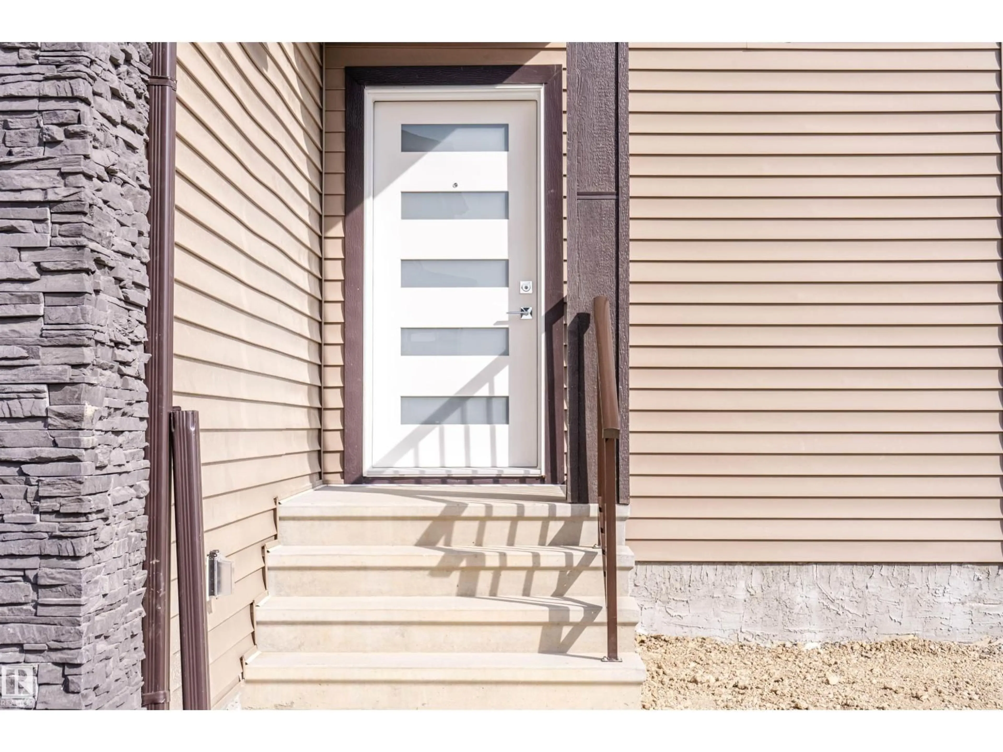 Home with vinyl exterior material, street for 24 NORWYCK WAY, Spruce Grove Alberta T7X3G5