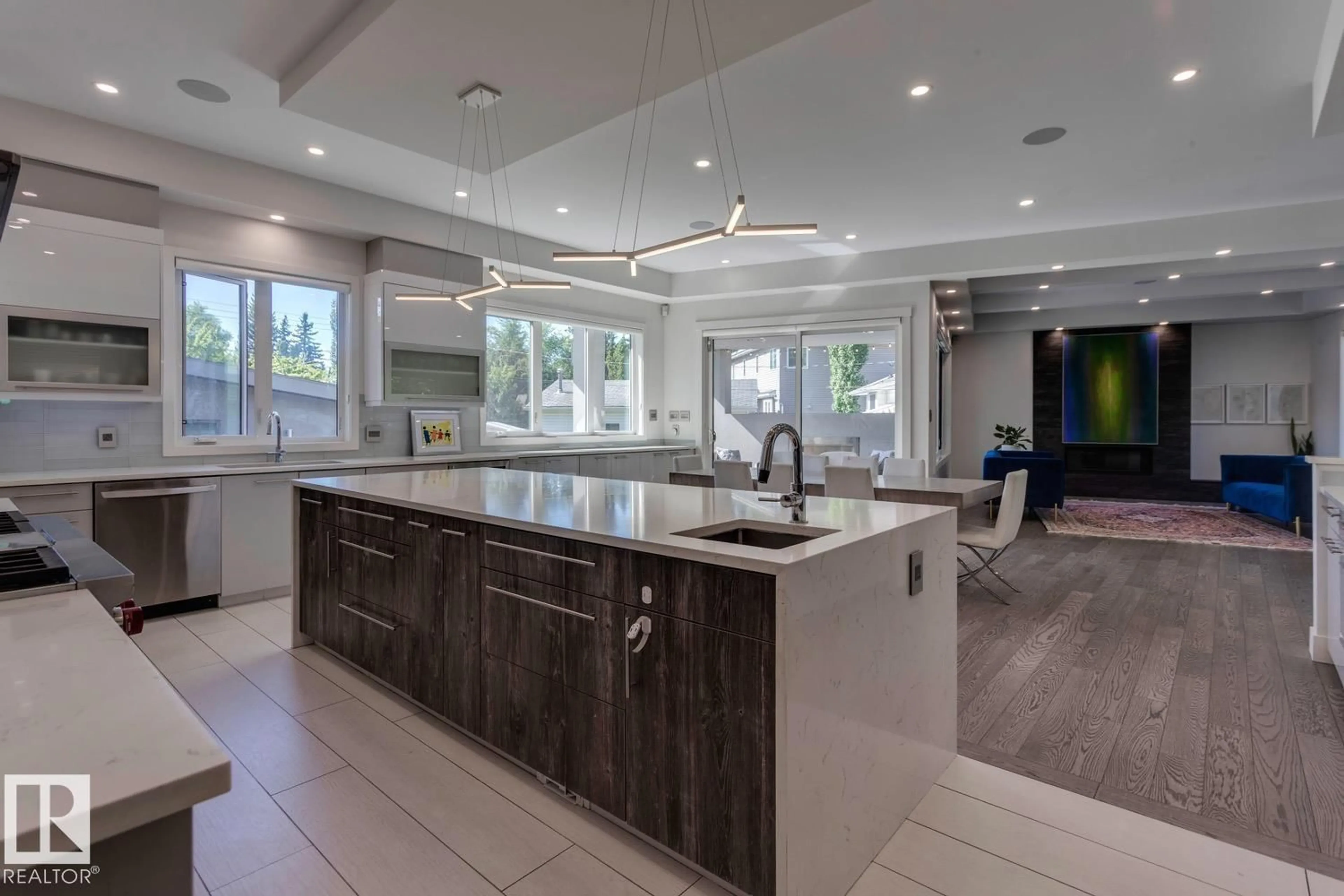 Open concept kitchen, ceramic/tile floor for NW - 14643 92A AV, Edmonton Alberta T5R5E5