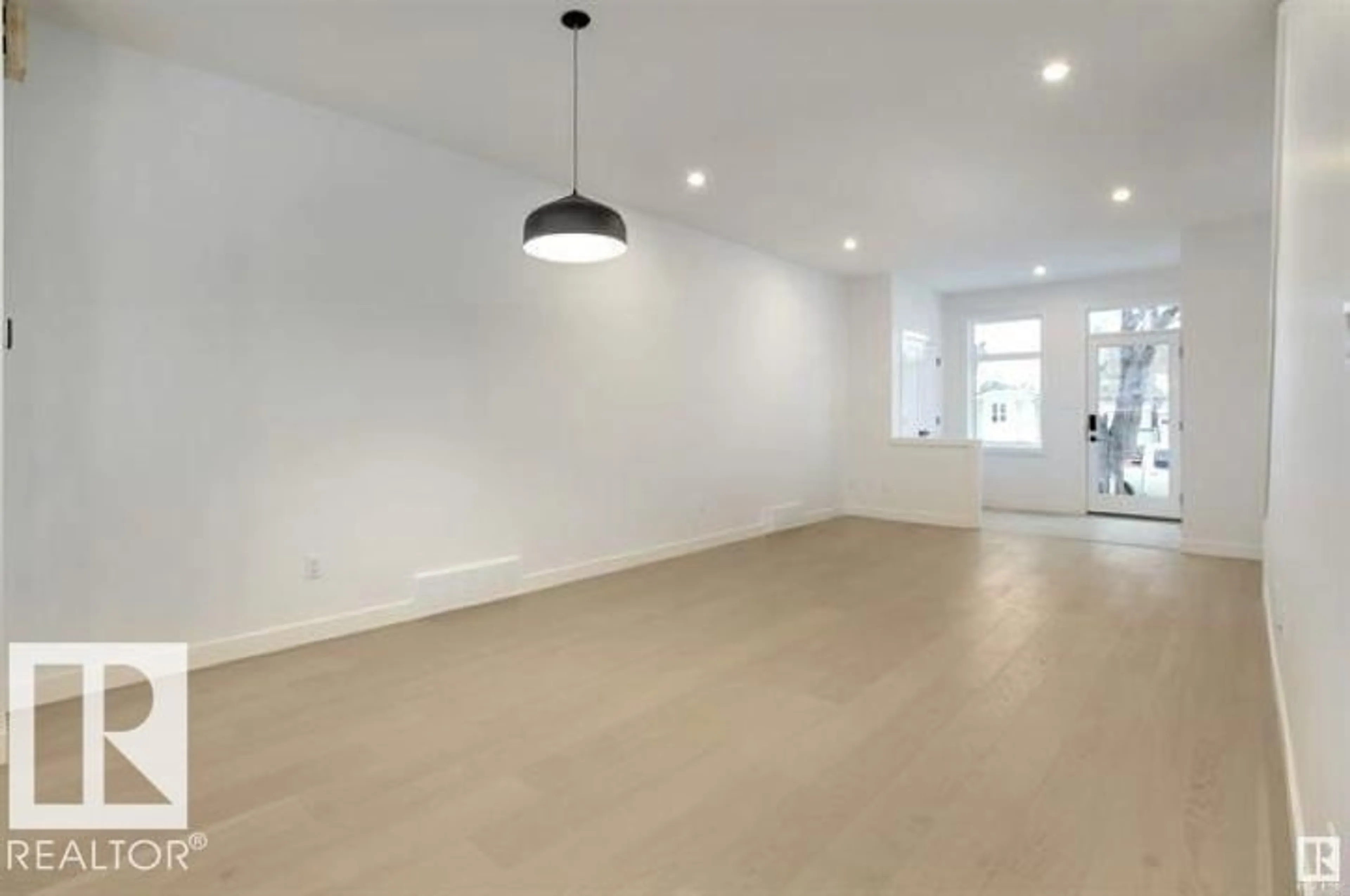 A pic of a room for NW - 11016 132 ST, Edmonton Alberta T5M1E2