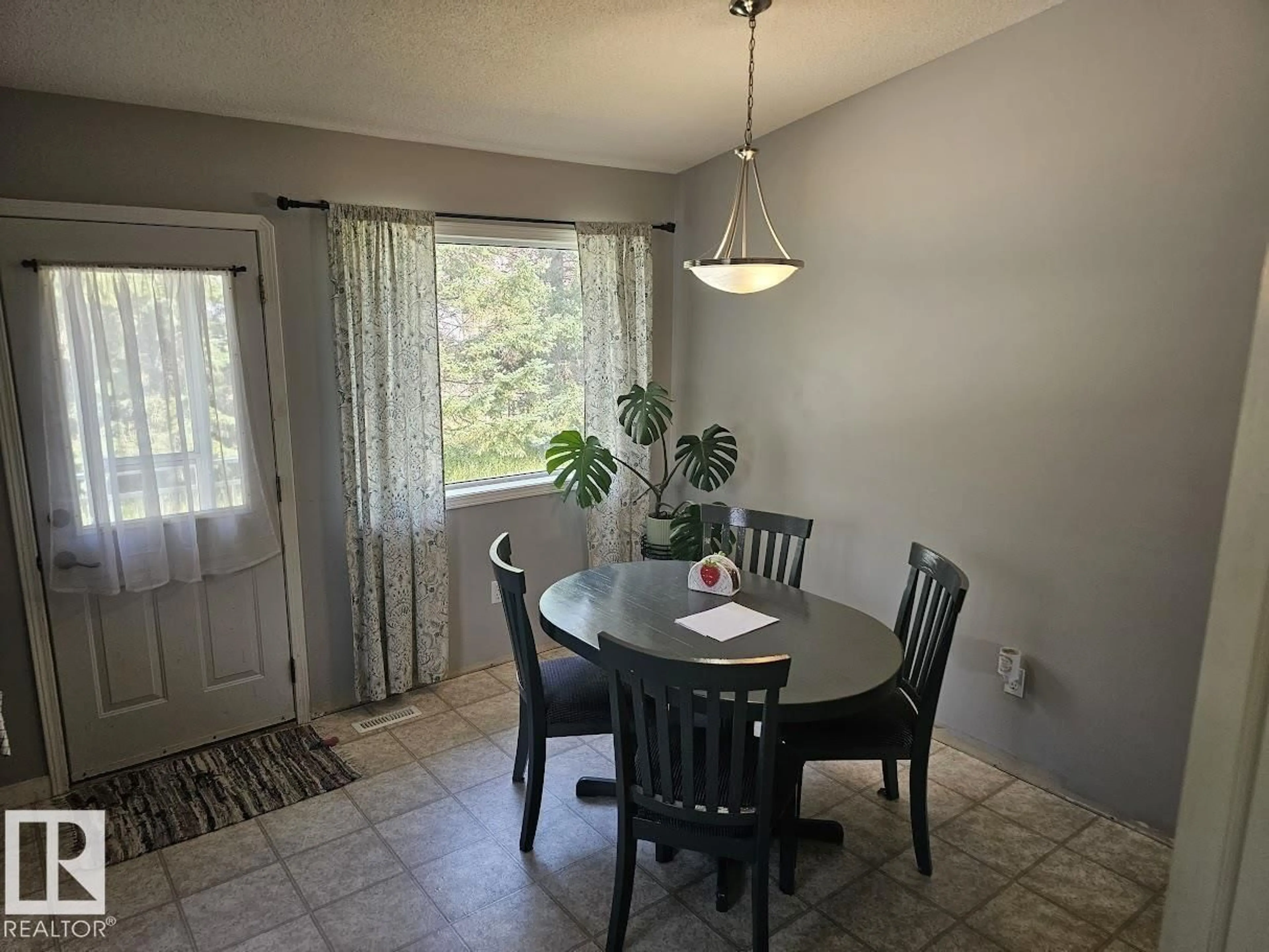 Dining room, unknown for 4506 49 AV, Thorsby Alberta T0C2P0